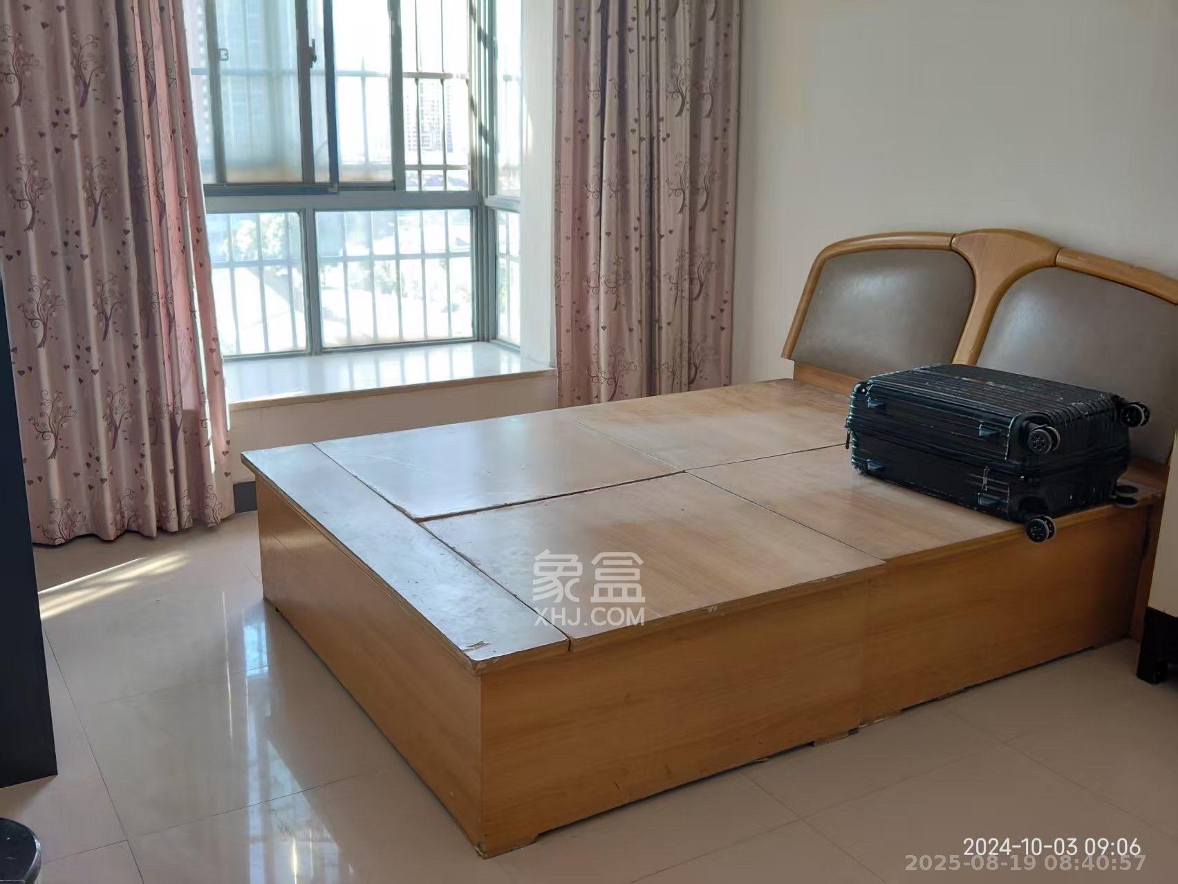 星雨心苑 3室2厅1卫 2000.0元/月 星雨心苑 3室2厅1卫 2000.0元/月室内图