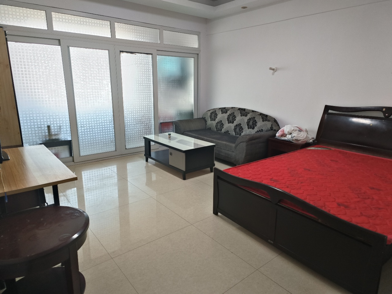 滨江财富中心 1室11厅1卫 800.0元/月 滨江财富中心 1室11厅1卫 800.0元/月室内图