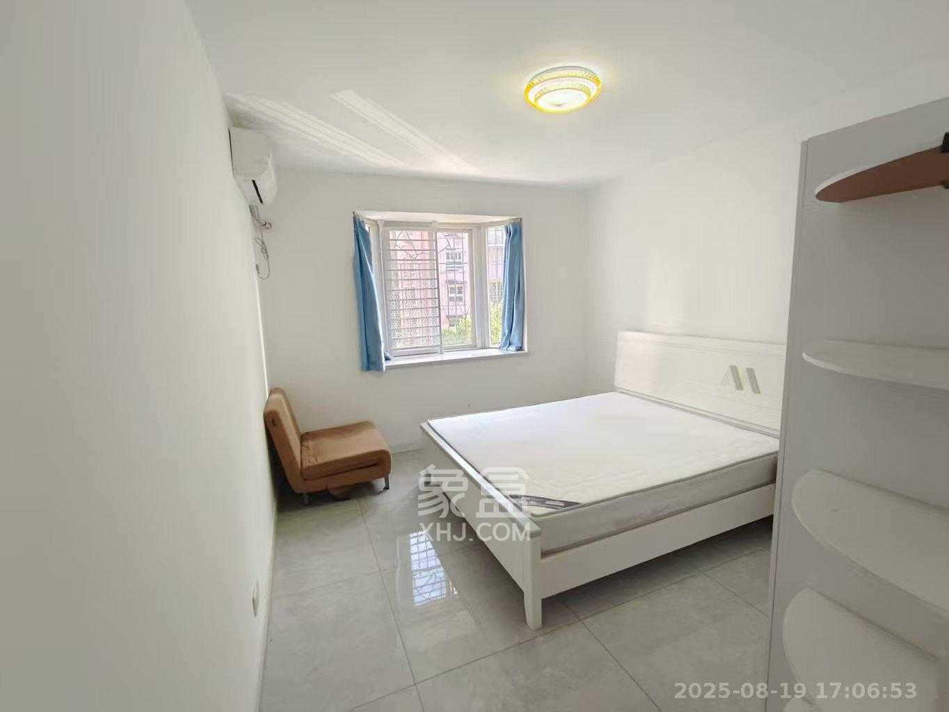 德政园 3室2厅2卫 2400.0元/月 德政园 3室2厅2卫 2400.0元/月室内图