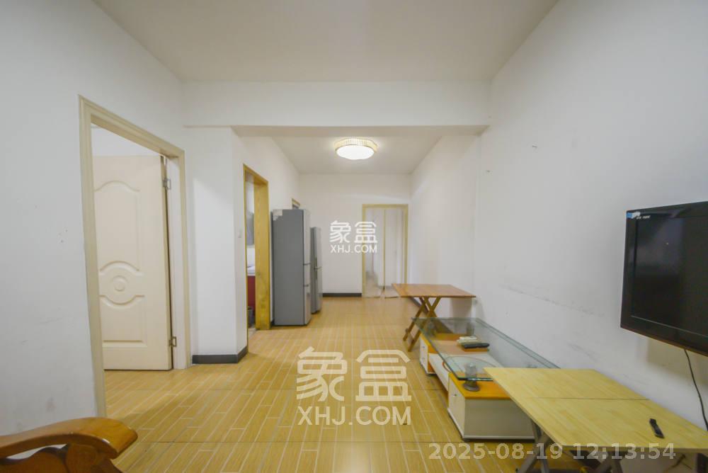 益佳苑 2室1厅1卫 2000.0元/月 益佳苑 2室1厅1卫 2000.0元/月室内图