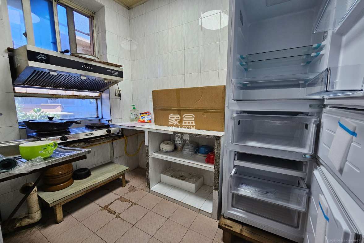 五水厂宿舍  2室1厅1卫    1700.0元/月 五水厂宿舍  2室1厅1卫    1700.0元/月室内图