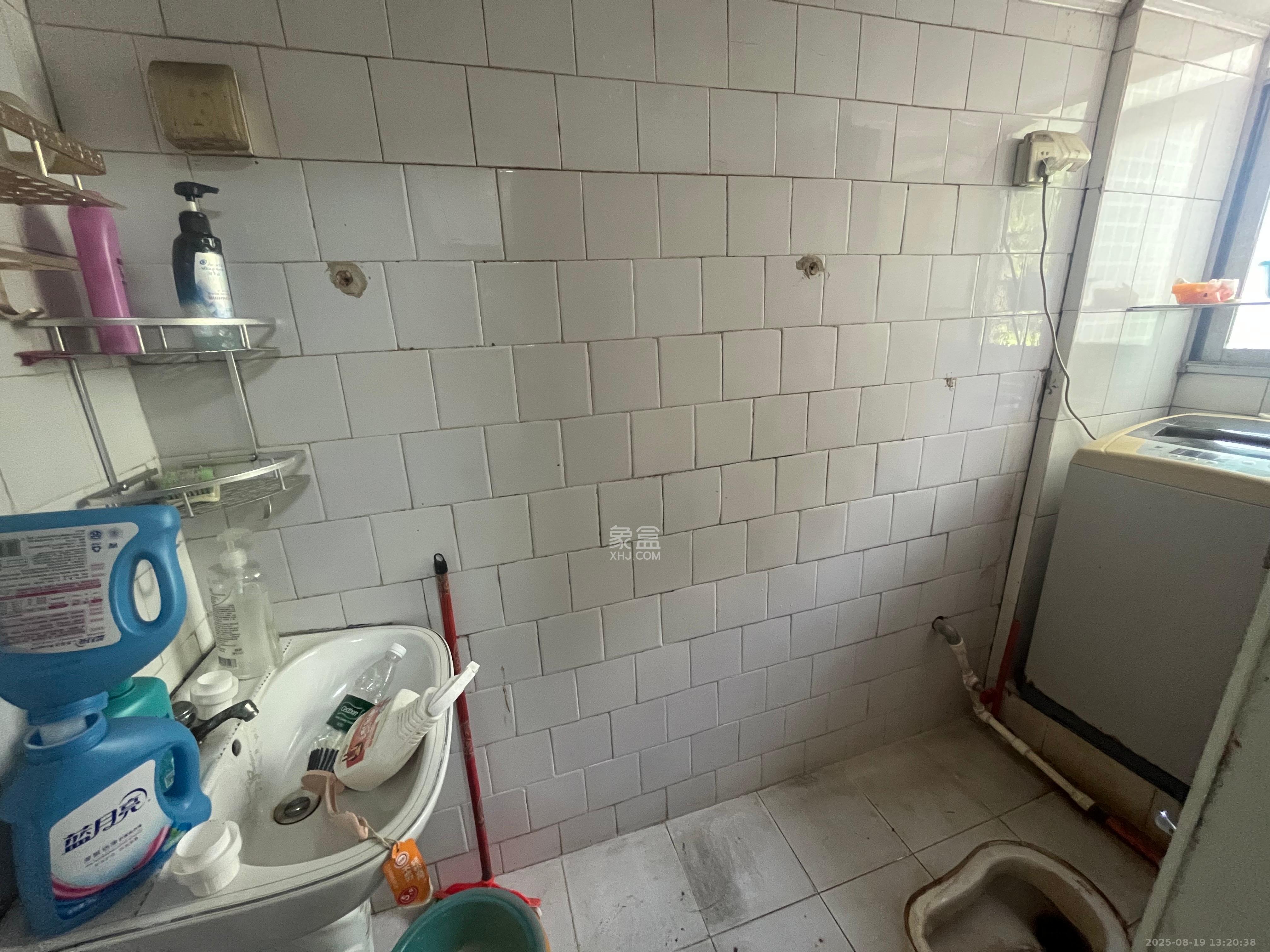 蒋家垅社区 2室1厅1卫 1250.0元/月 蒋家垅社区 2室1厅1卫 1250.0元/月室内图