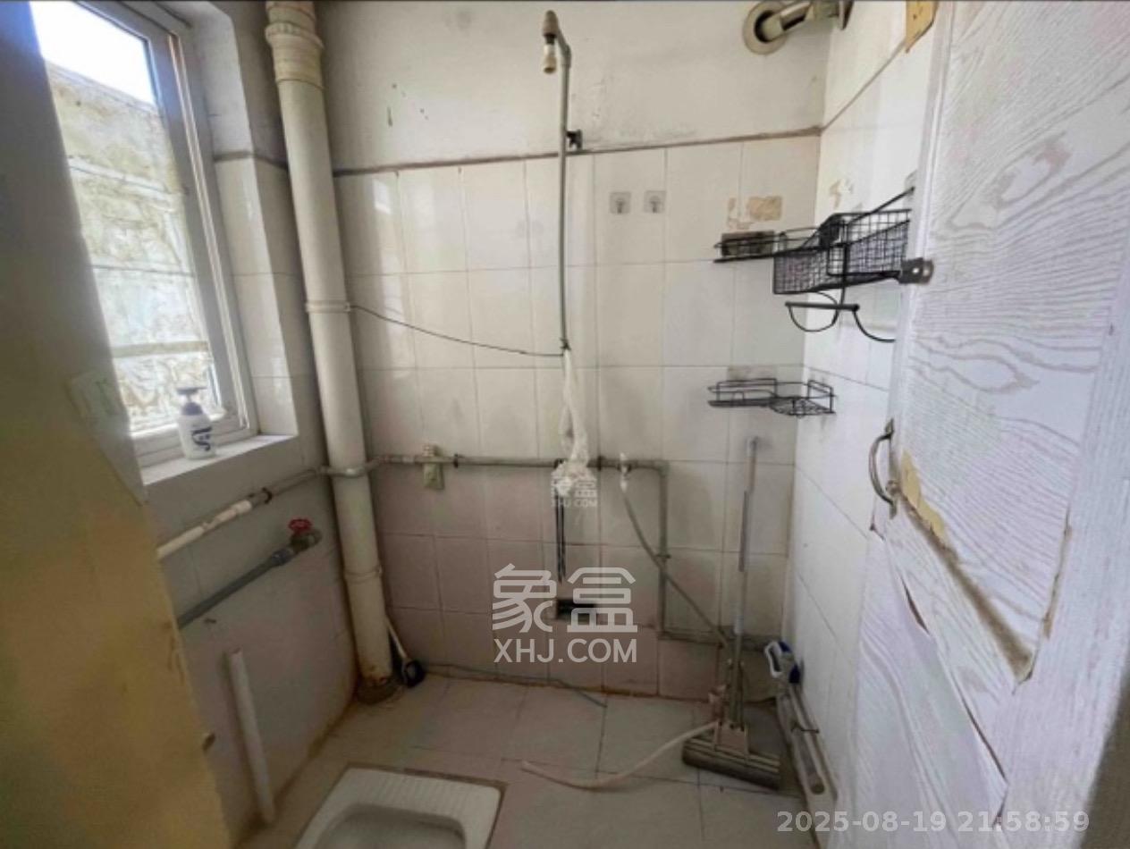 金麓西岸和苑 1室1厅1卫 1980.0元/月 金麓西岸和苑 1室1厅1卫 1980.0元/月室内图