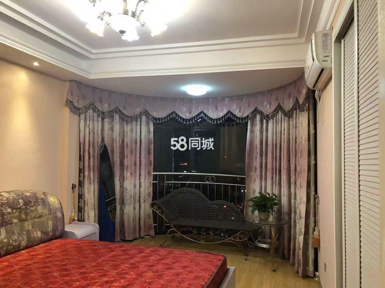 润泽上邸 3室0厅0卫 2000.0元/月 润泽上邸 3室0厅0卫 2000.0元/月室内图