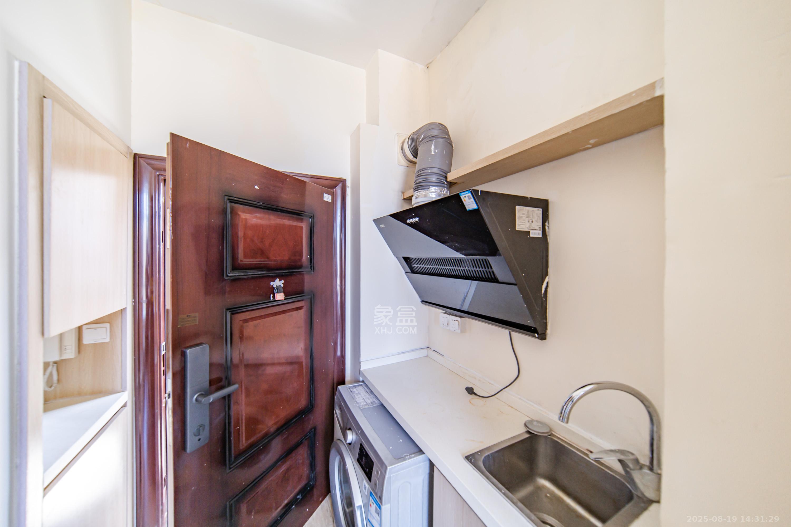 兰亭湾畔  1室1厅1卫    13.0万厨房