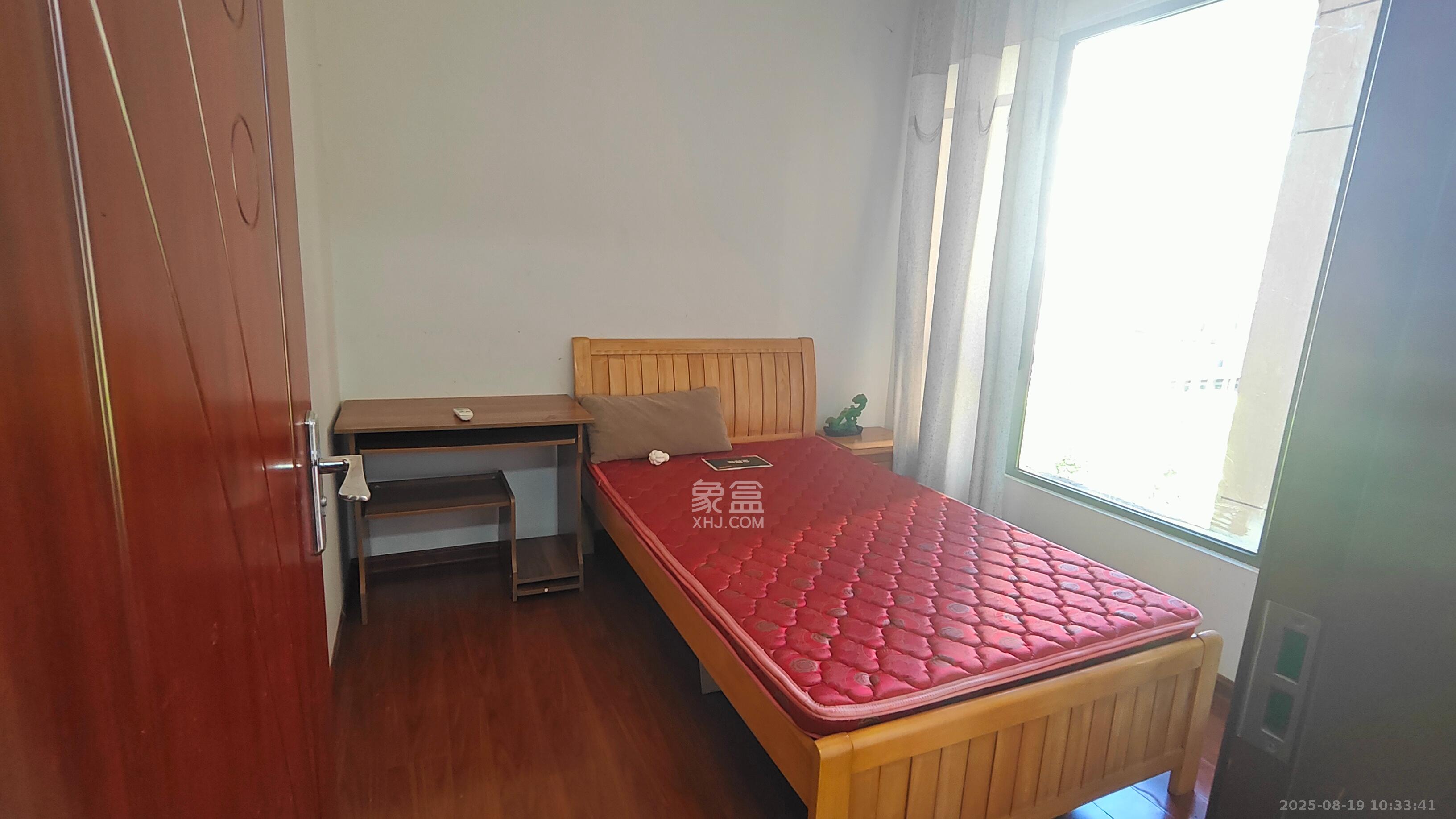 旭辉御府  3室2厅1卫    2300.0元/月室内图
