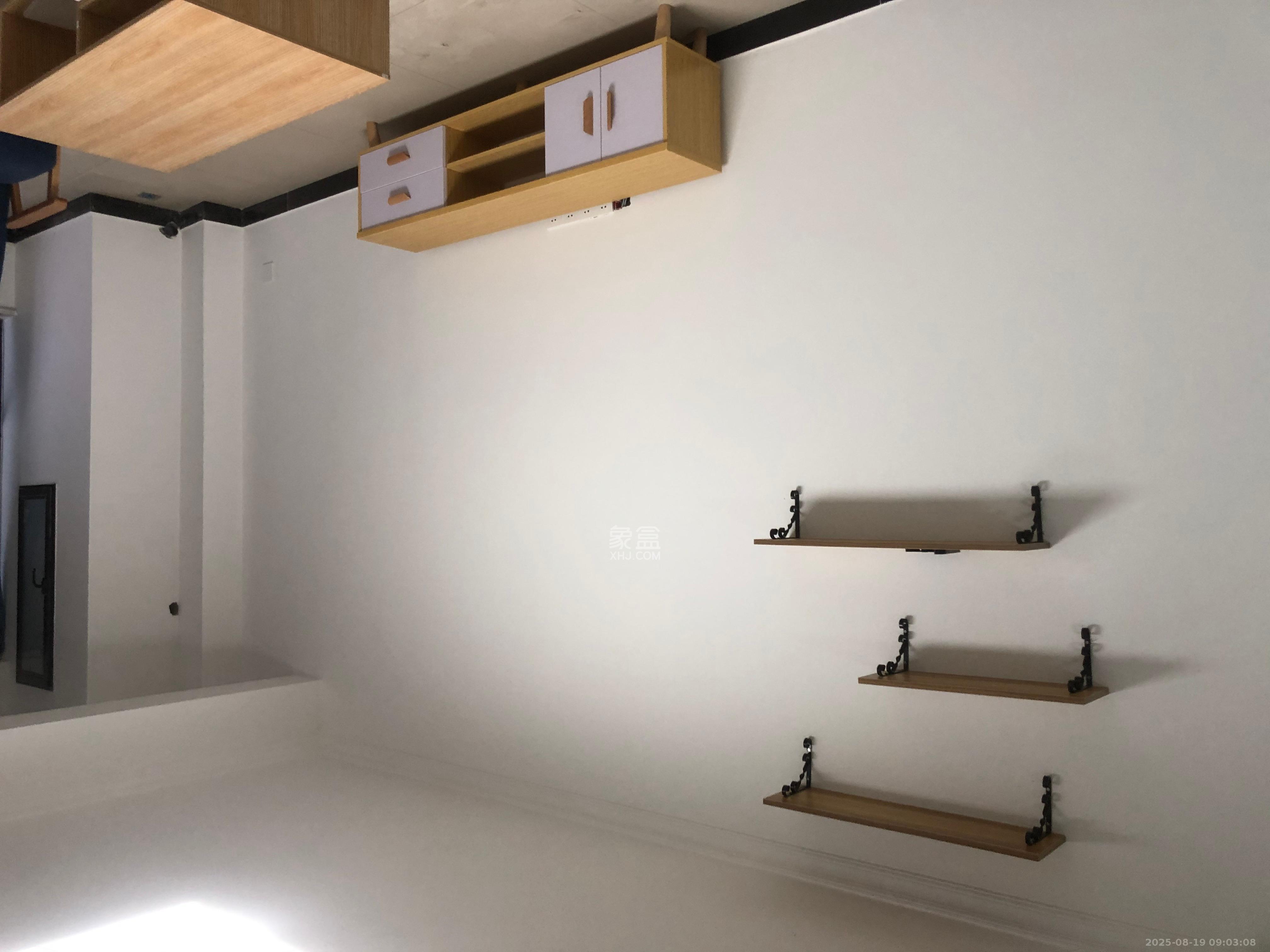 融创融公馆(融创臻苑)  3室2厅1卫    1800.0元/月 融创融公馆(融创臻苑)  3室2厅1卫    1800.0元/月室内图