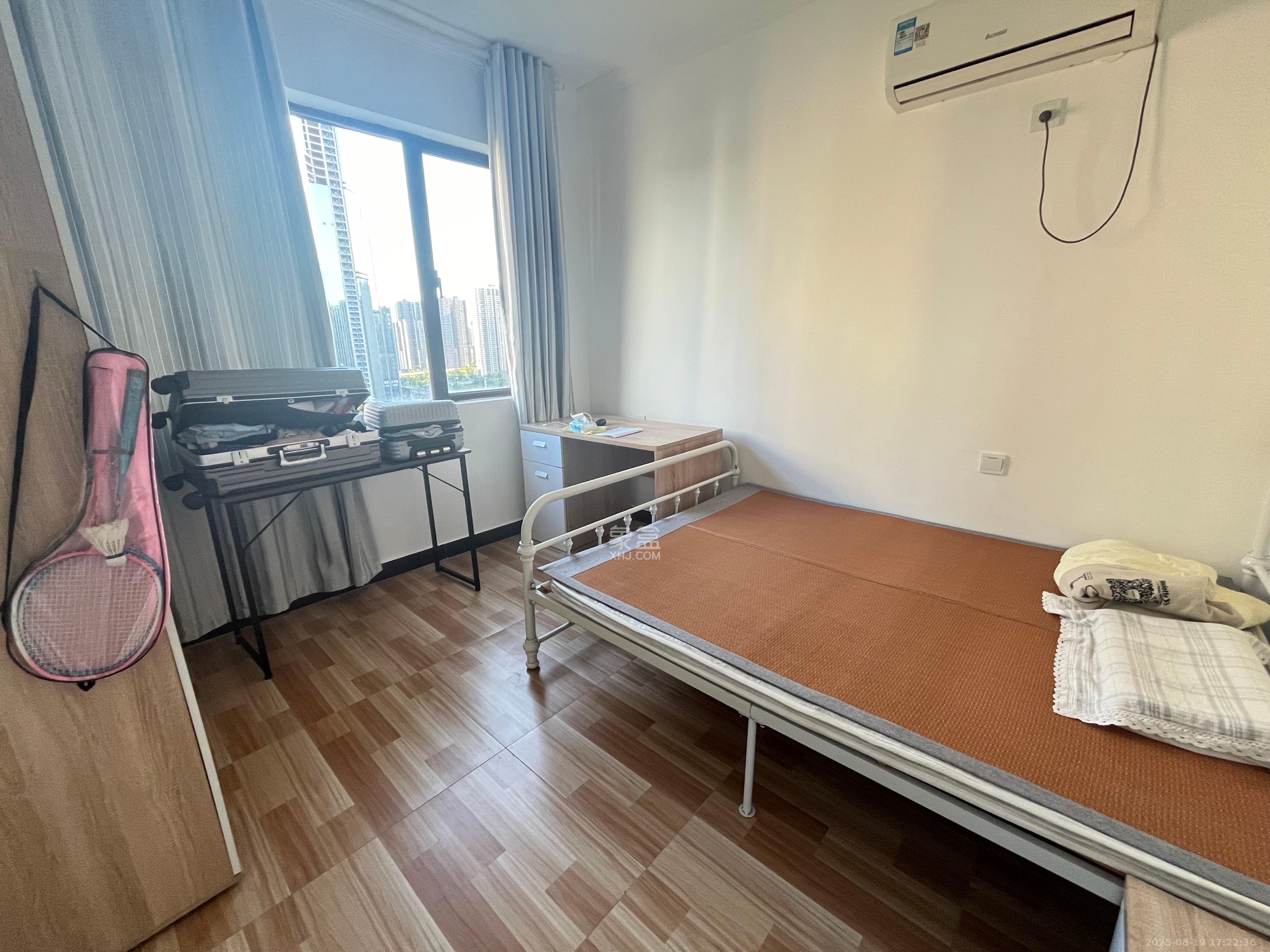 和泓梅溪四季 4室2厅1卫 2200.0元/月 和泓梅溪四季 4室2厅1卫 2200.0元/月室内图