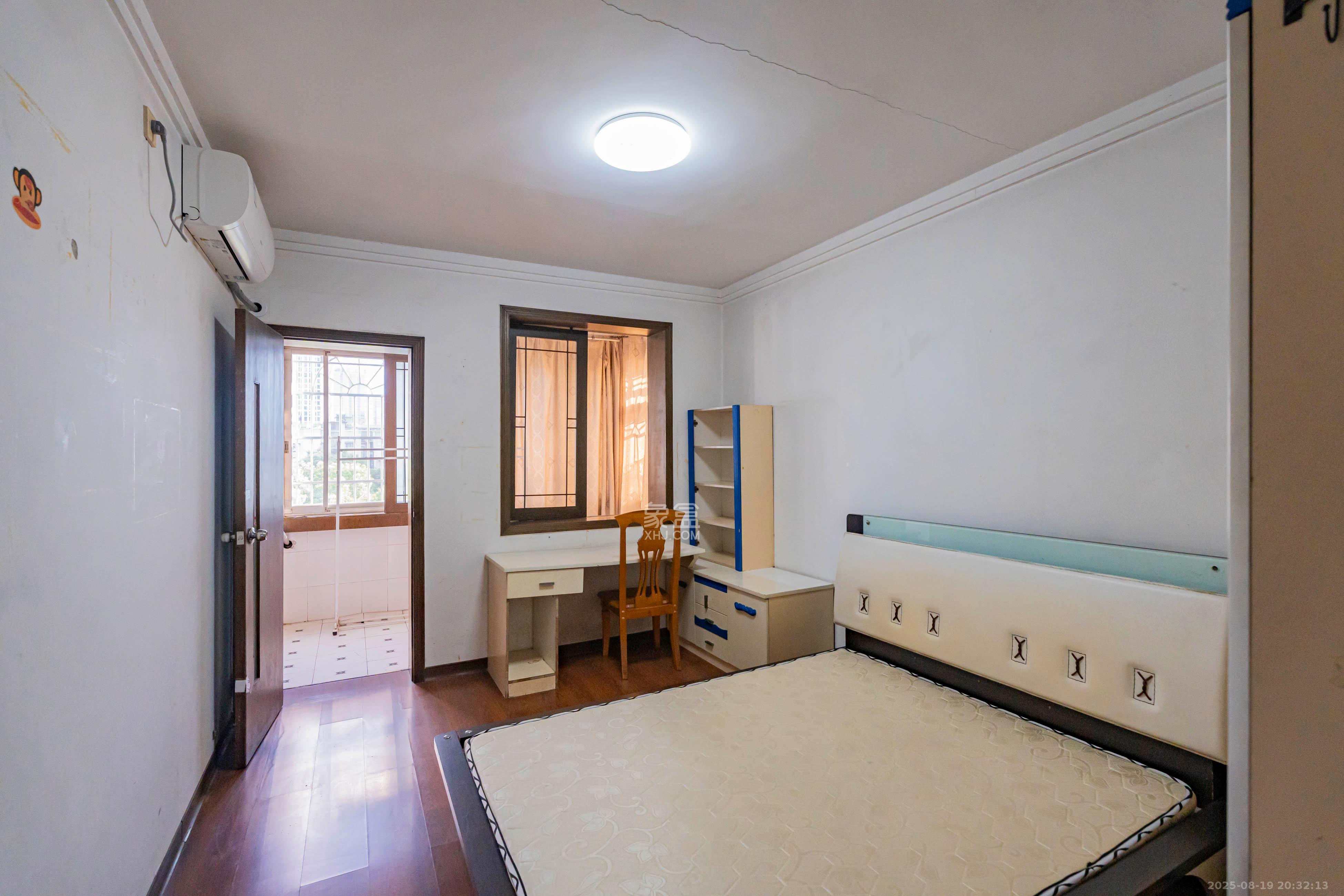 学宫街119号/原学宫街商住楼 3室1厅1卫 77.0万 学宫街119号/原学宫街商住楼 3室1厅1卫 77.0万卧室