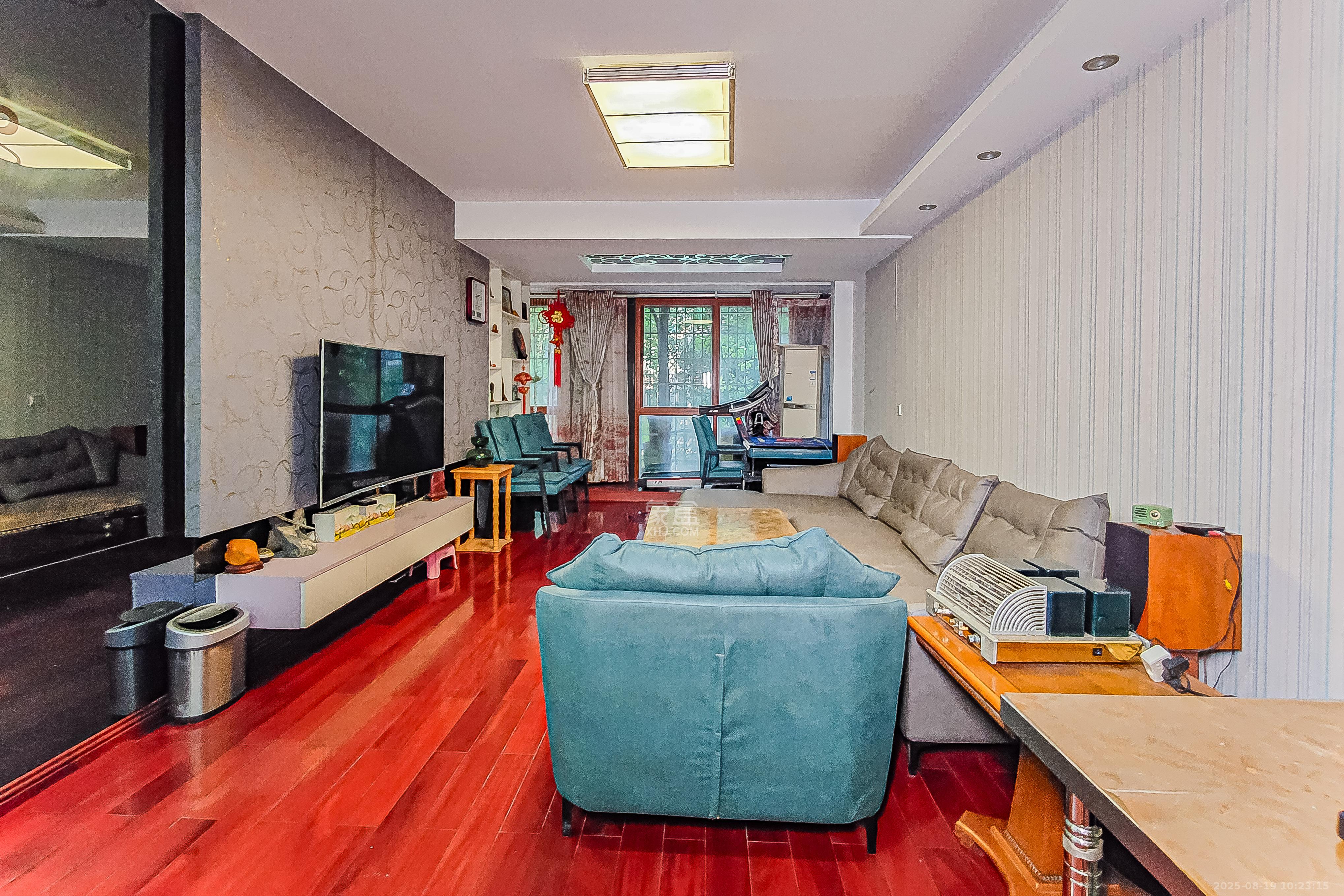 书院观邸 3室2厅2卫 139.0万 书院观邸 3室2厅2卫 139.0万客厅