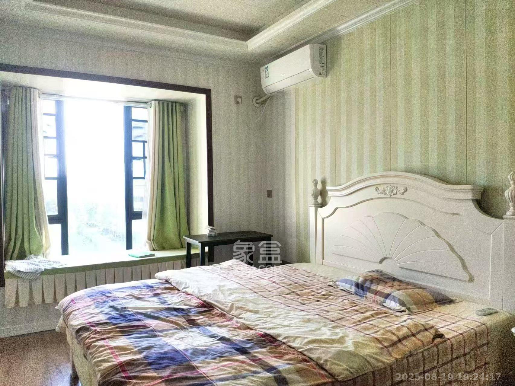 碧桂园  3室2厅2卫    1780.0元/月 碧桂园  3室2厅2卫    1780.0元/月