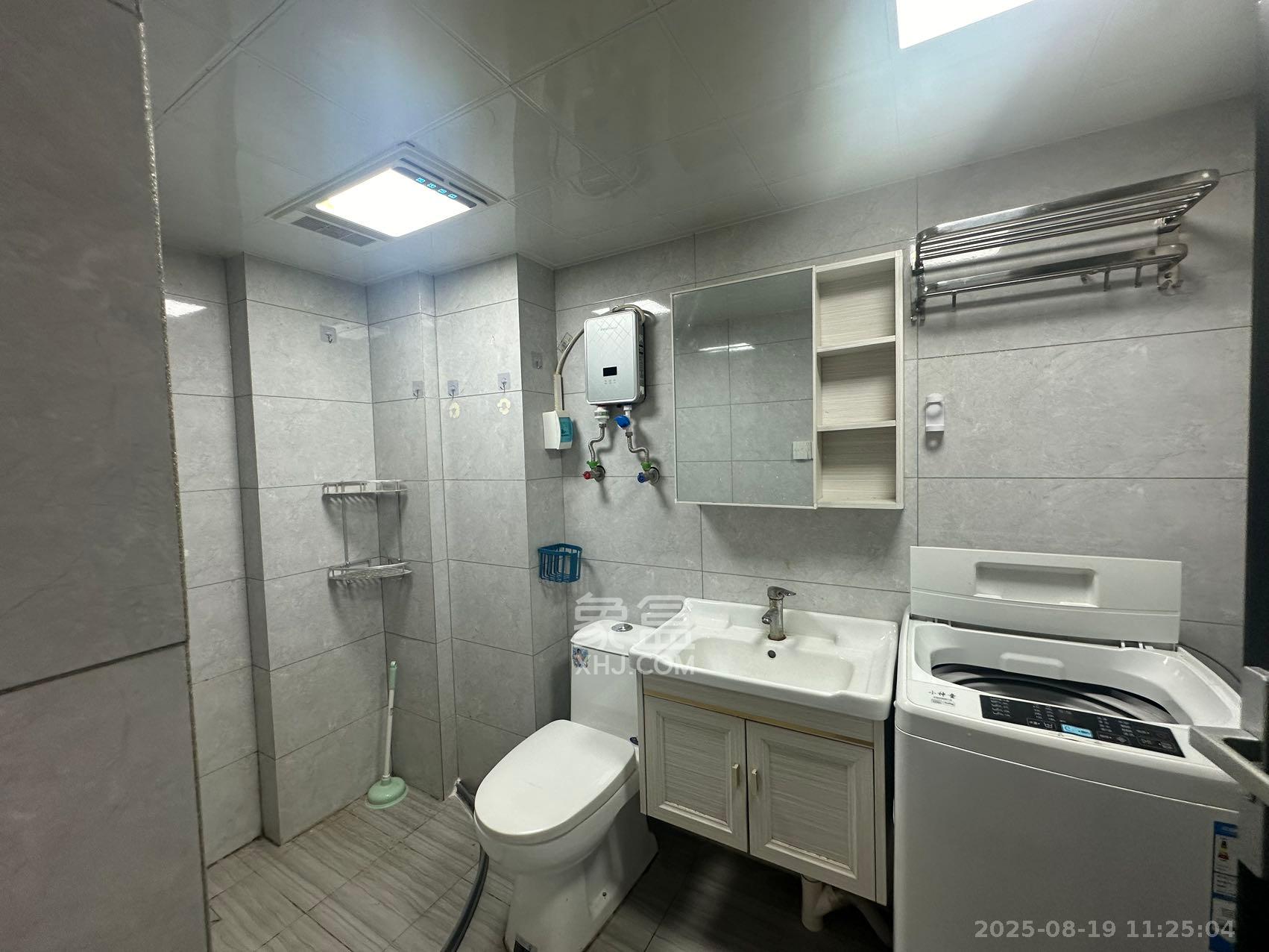 恒大御景半岛锦绣苑 2室2厅1卫 1900.0元/月 恒大御景半岛锦绣苑 2室2厅1卫 1900.0元/月室内图