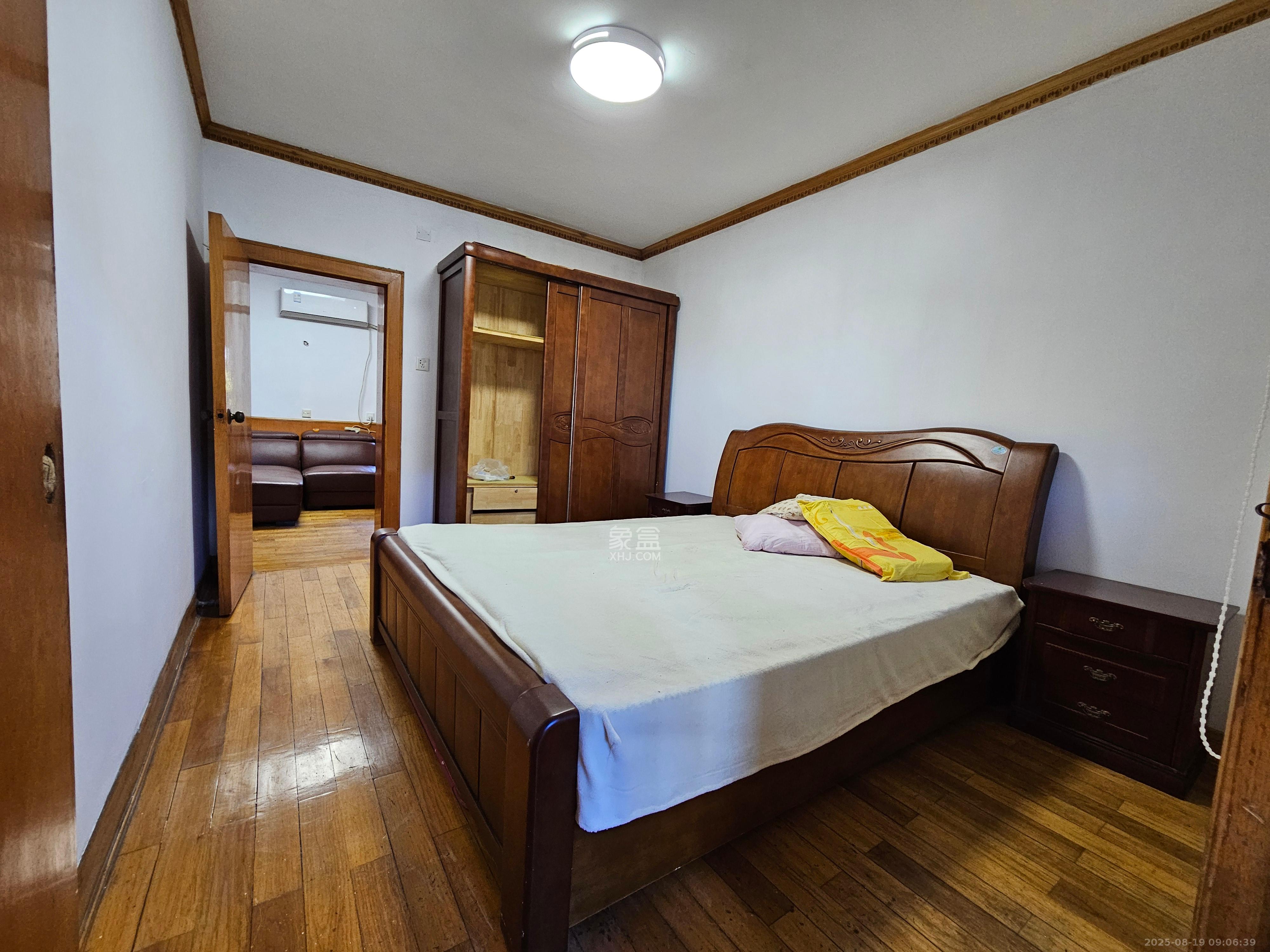 五水厂宿舍  2室1厅1卫    1700.0元/月 五水厂宿舍  2室1厅1卫    1700.0元/月室内图