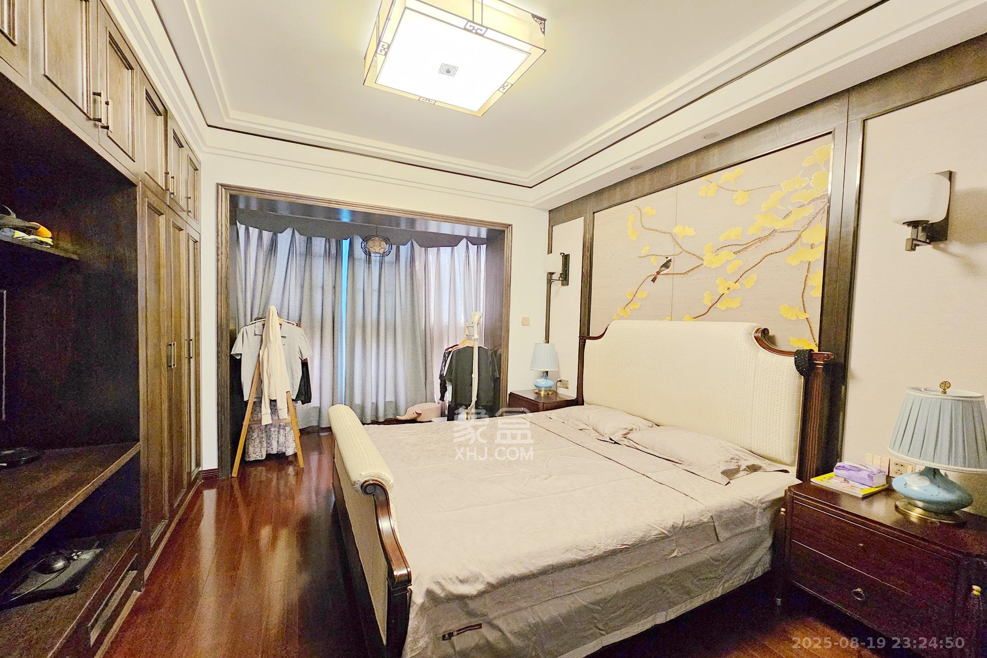 明昇壹城（明昇时代广场）一期  4室2厅2卫    358.0万卧室