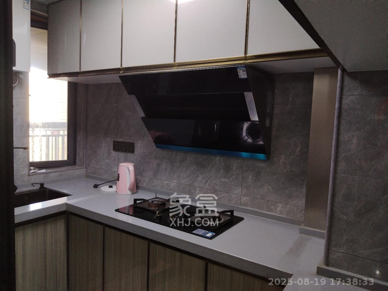 澳海月亮湾 3室2厅1卫 1900.0元/月 澳海月亮湾 3室2厅1卫 1900.0元/月室内图