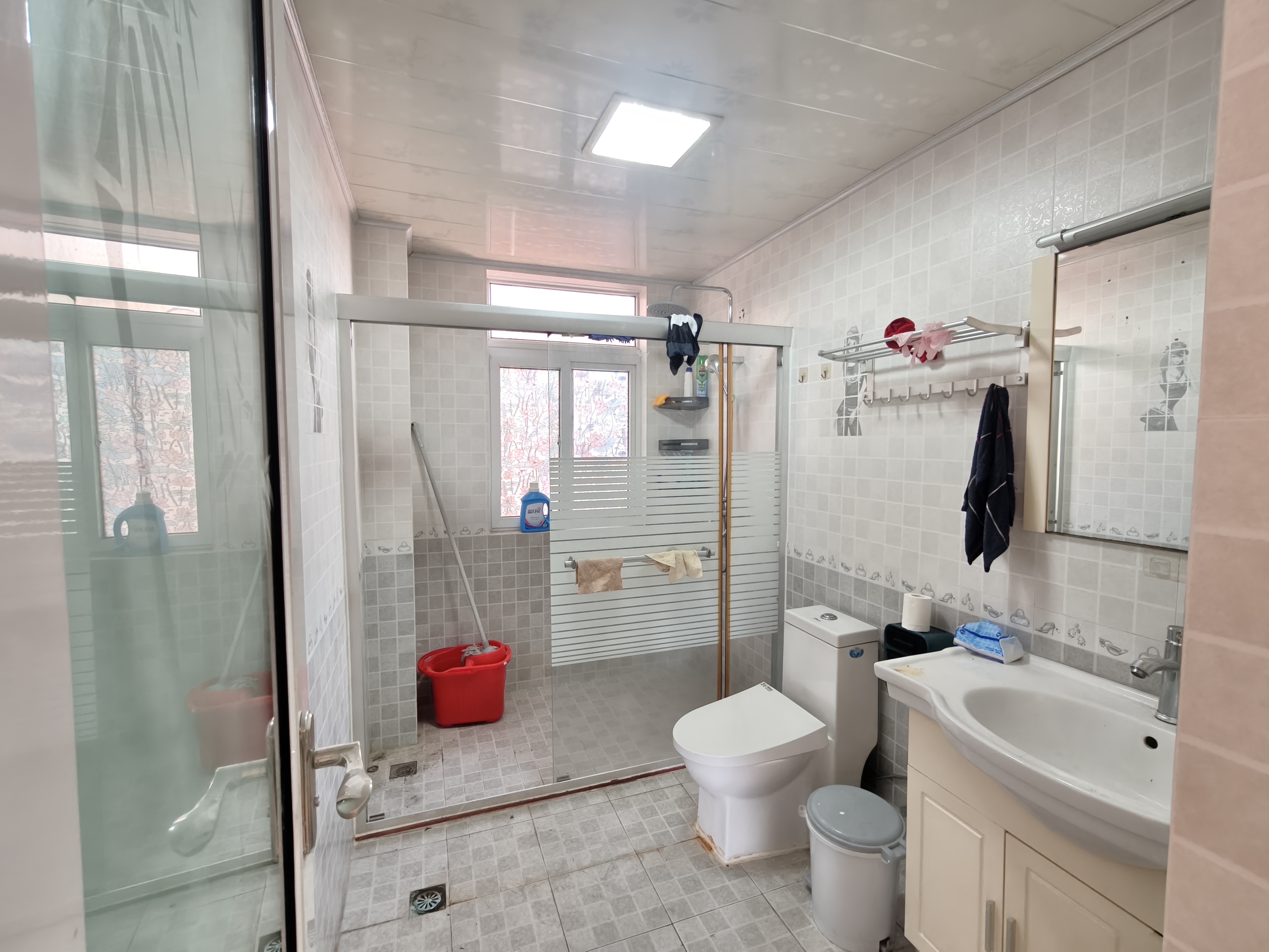 维多利亚花园 3室2厅2卫 3000.0元/月 维多利亚花园 3室2厅2卫 3000.0元/月室内图