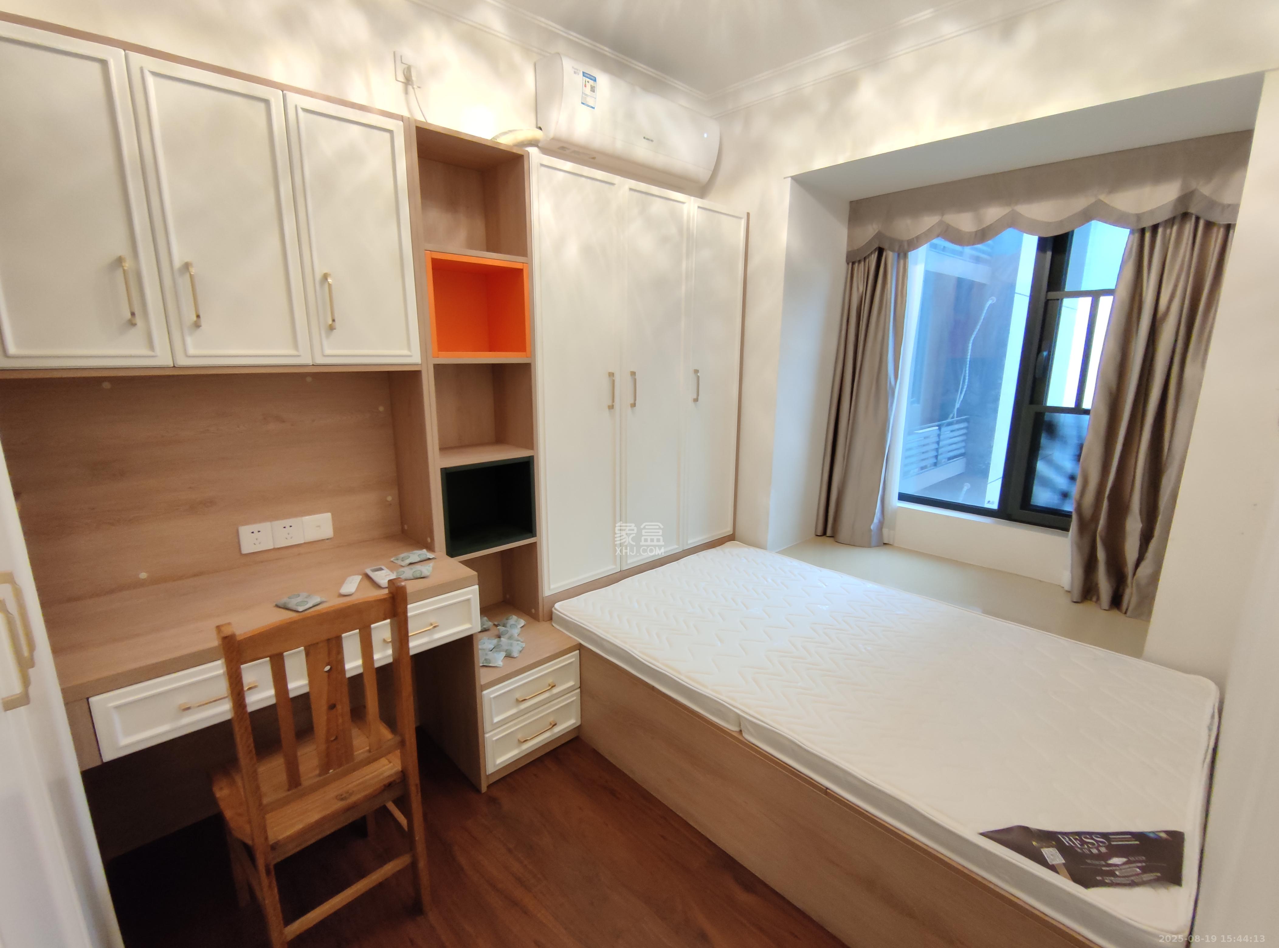 万科魅力之城锋镜里  3室2厅2卫    3150.0元/月 万科魅力之城锋镜里  3室2厅2卫    3150.0元/月室内图