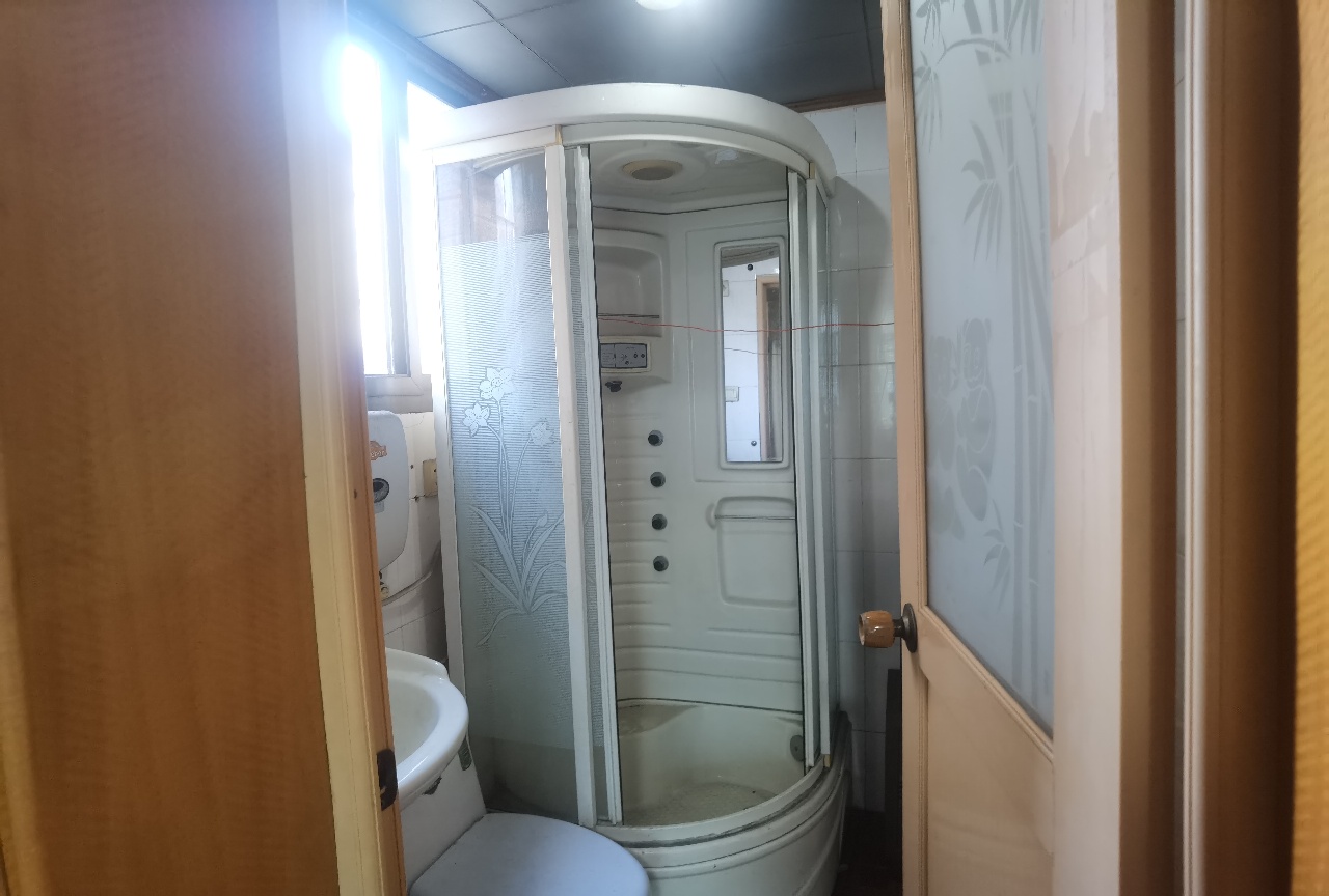 粮运建材市场  3室2厅2卫    800.0元/月室内图