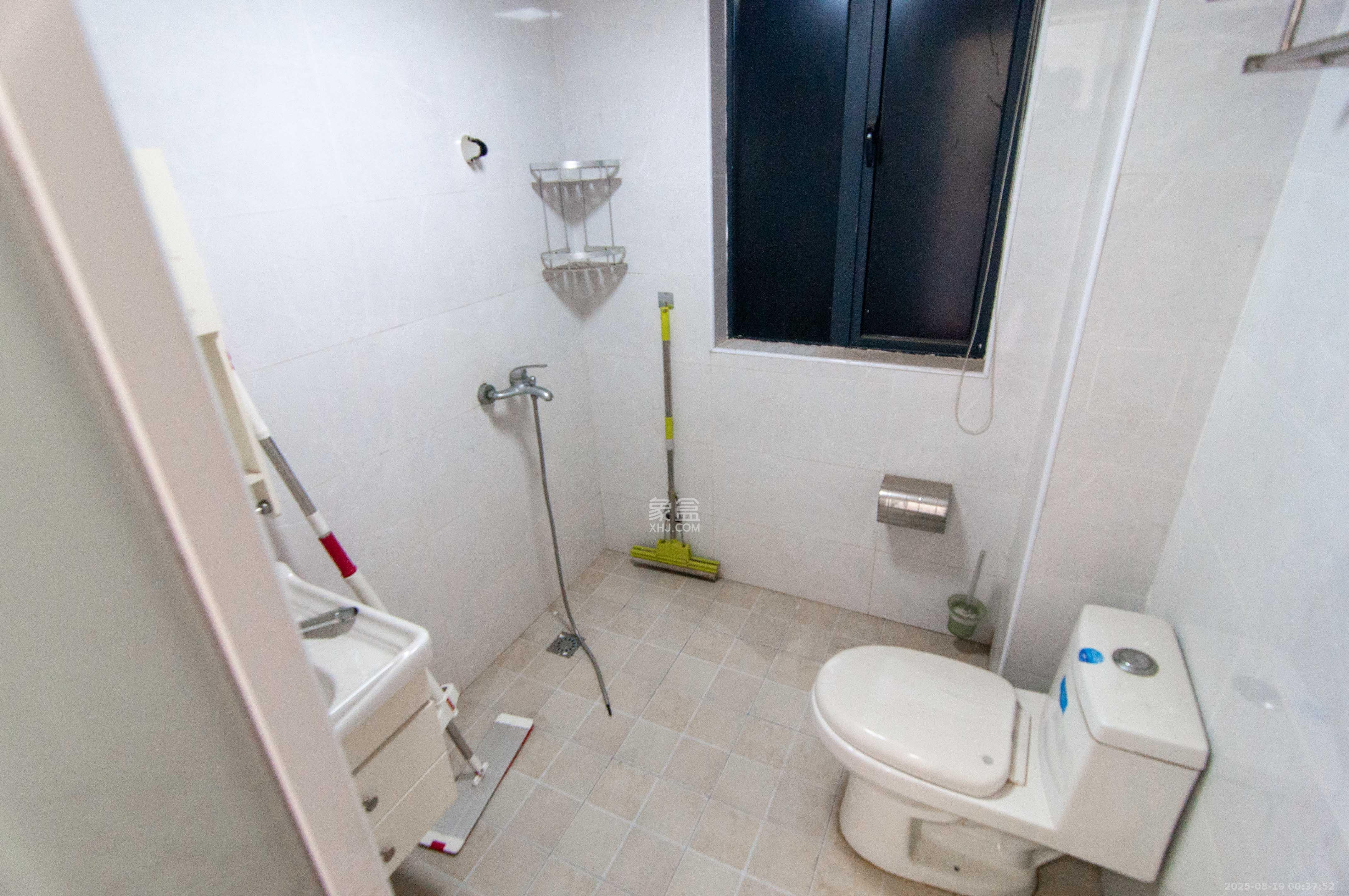 振业城二期 3室2厅2卫 163.0万 振业城二期 3室2厅2卫 163.0万卫生间