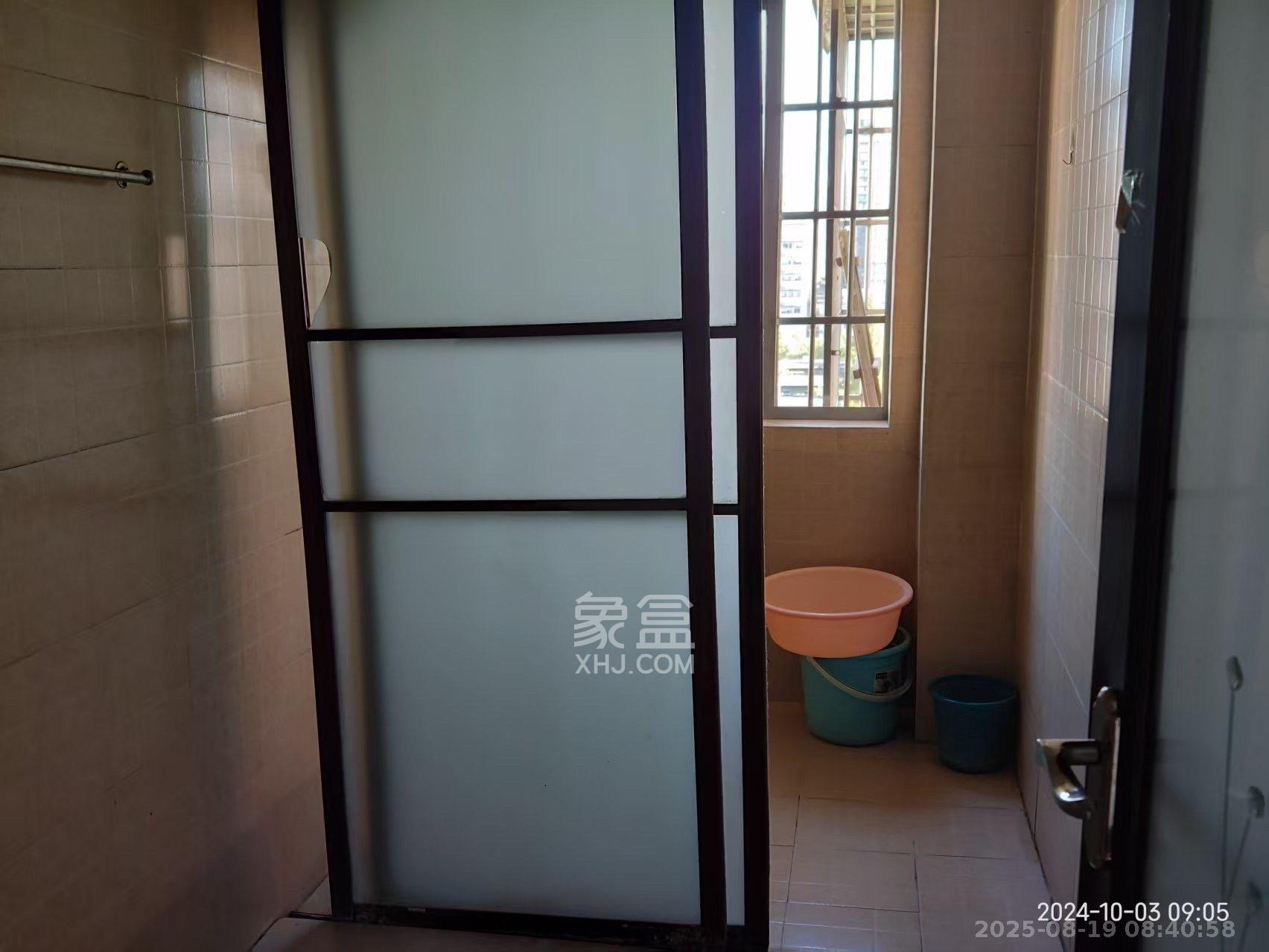 星雨心苑 3室2厅1卫 2000.0元/月 星雨心苑 3室2厅1卫 2000.0元/月室内图