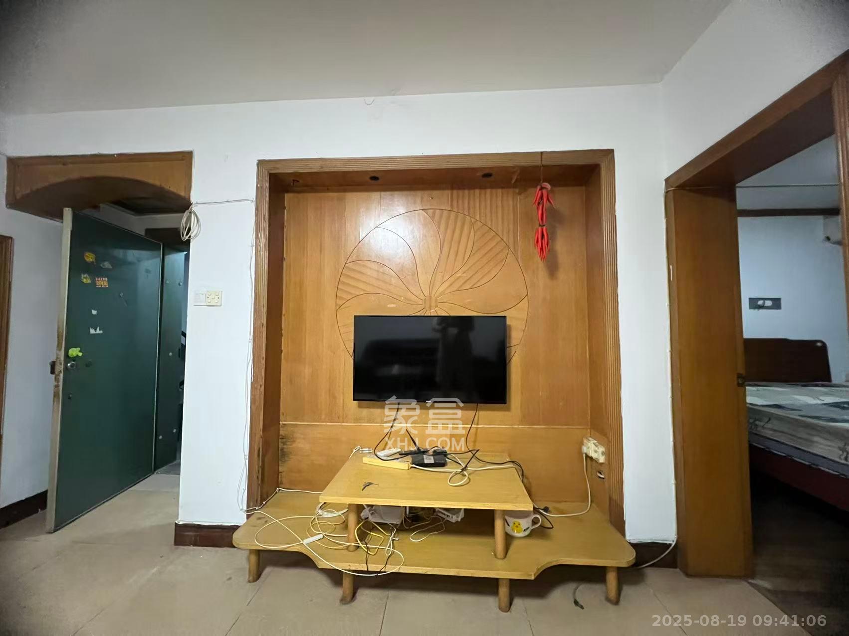 下民航宿舍 3室2厅1卫 1500.0元/月 下民航宿舍 3室2厅1卫 1500.0元/月室内图