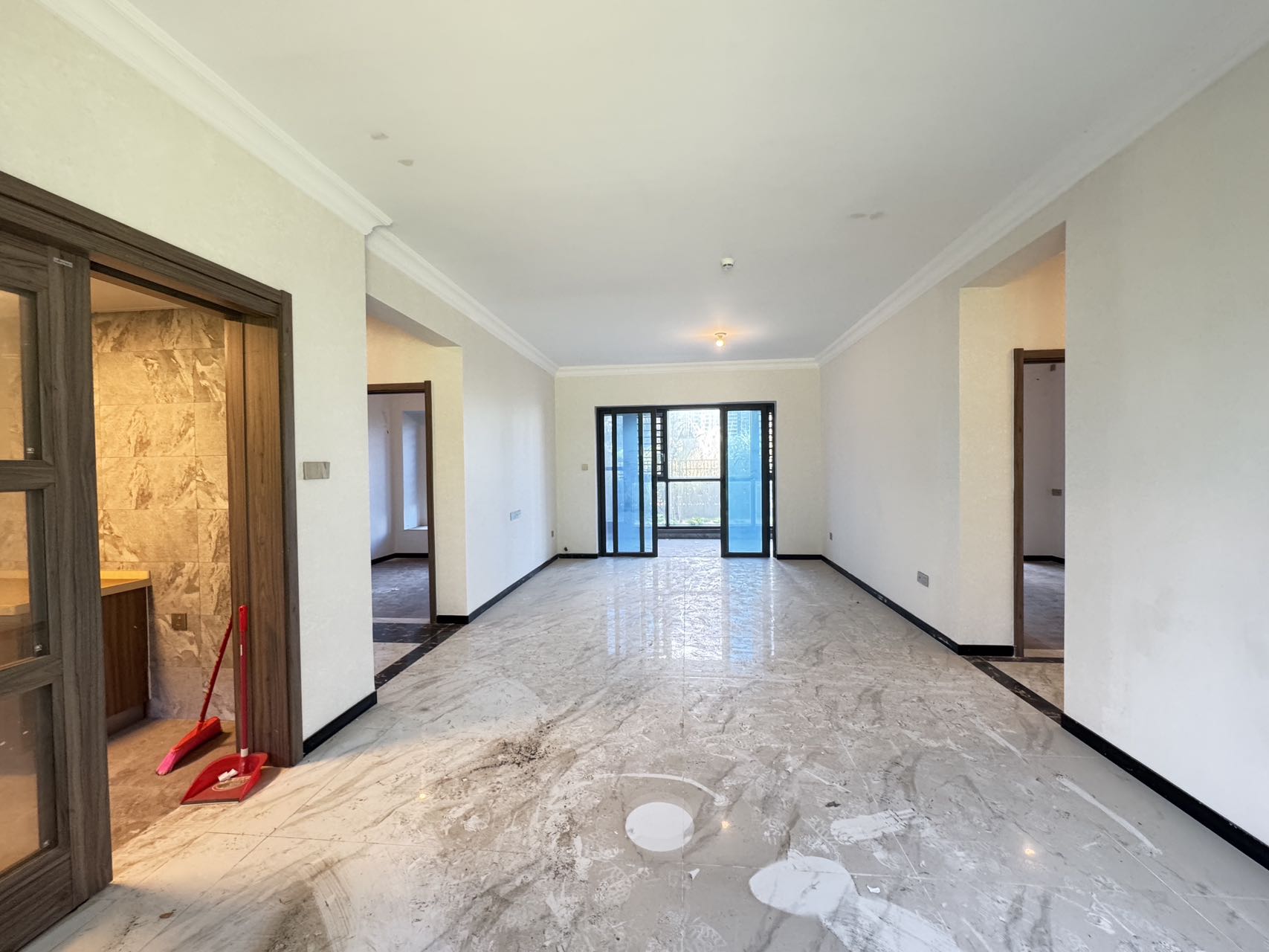 碧桂园公园上城 4室2厅2卫 3500.0元/月 碧桂园公园上城 4室2厅2卫 3500.0元/月室内图