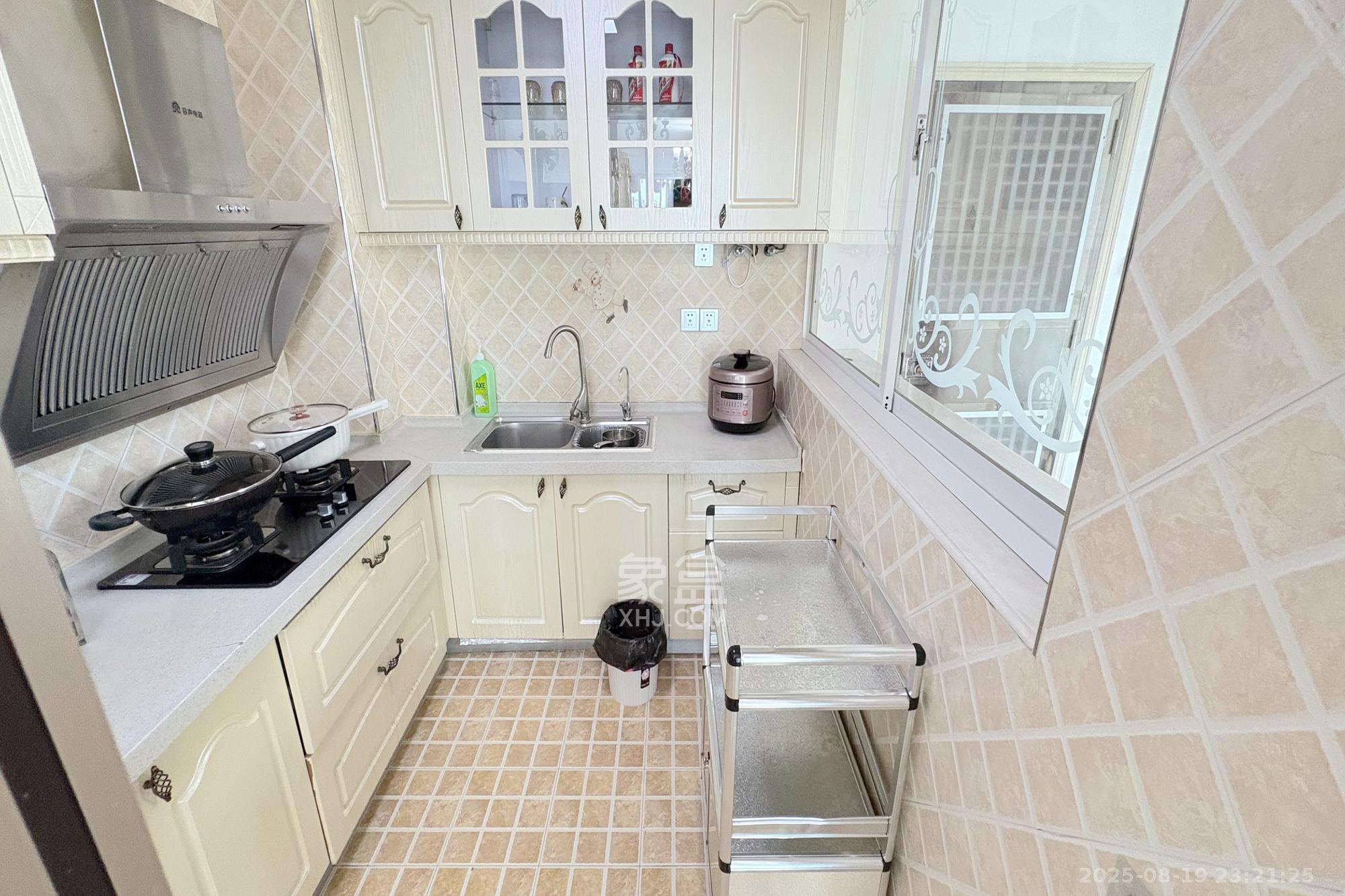 融圣国际  2室1厅1卫    118.0万厨房