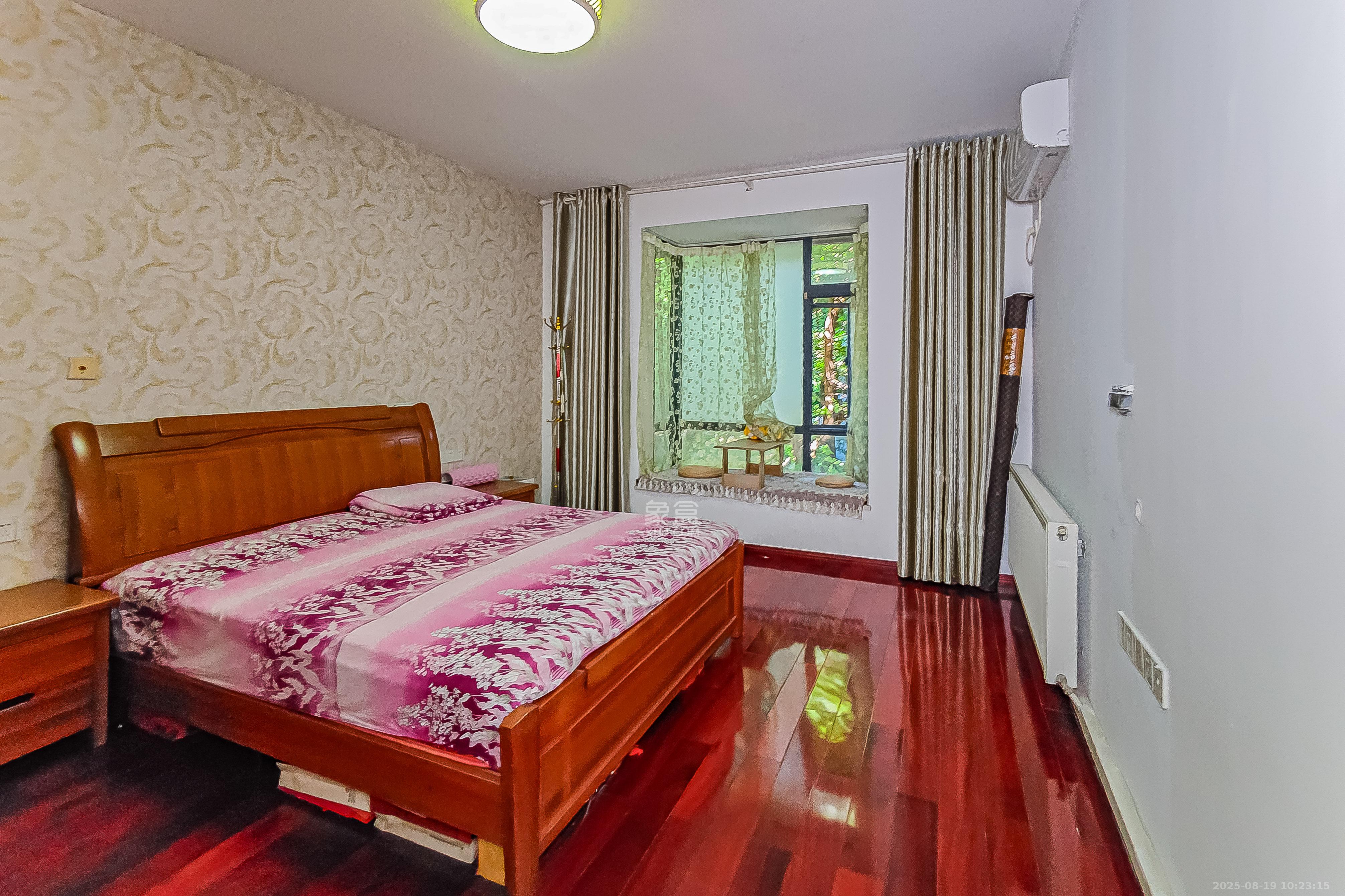 书院观邸 3室2厅2卫 139.0万 书院观邸 3室2厅2卫 139.0万卧室