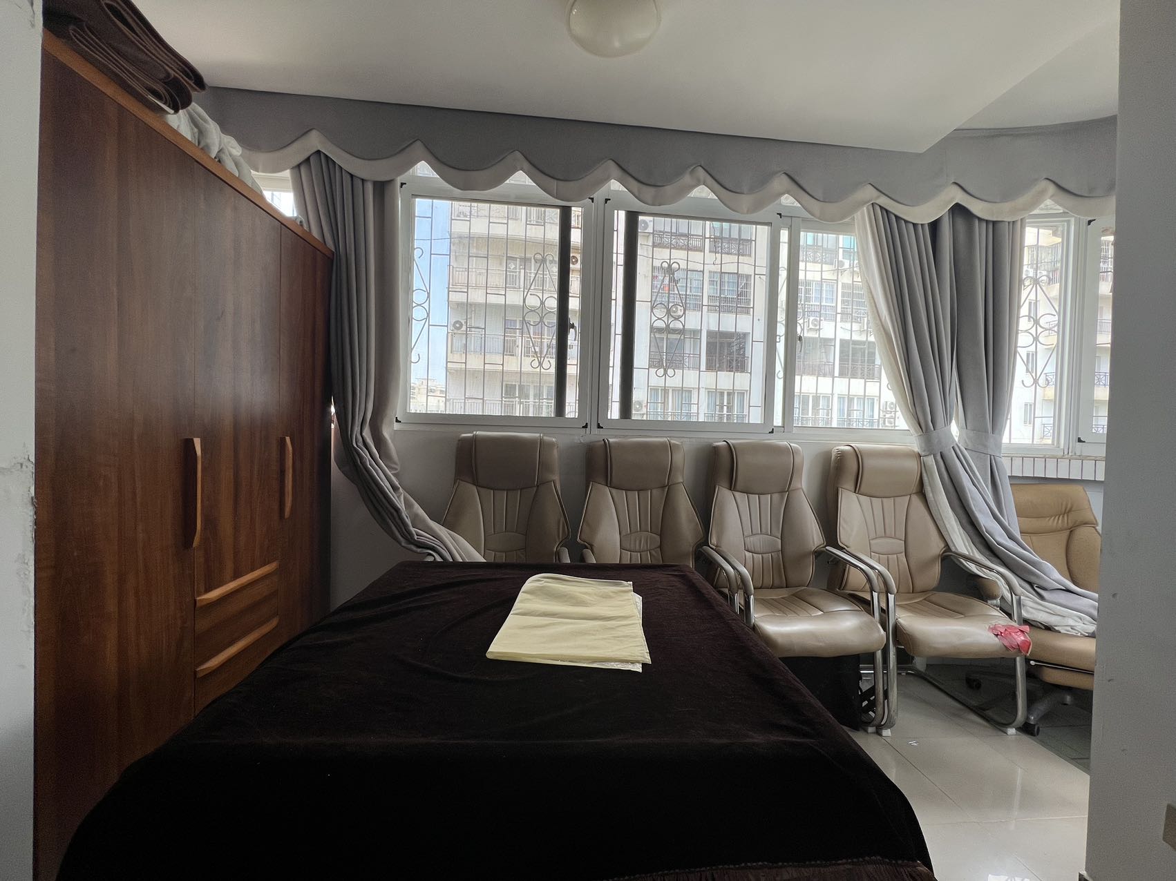 天龙阁 3室2厅1卫 3000.0元/月 天龙阁 3室2厅1卫 3000.0元/月室内图