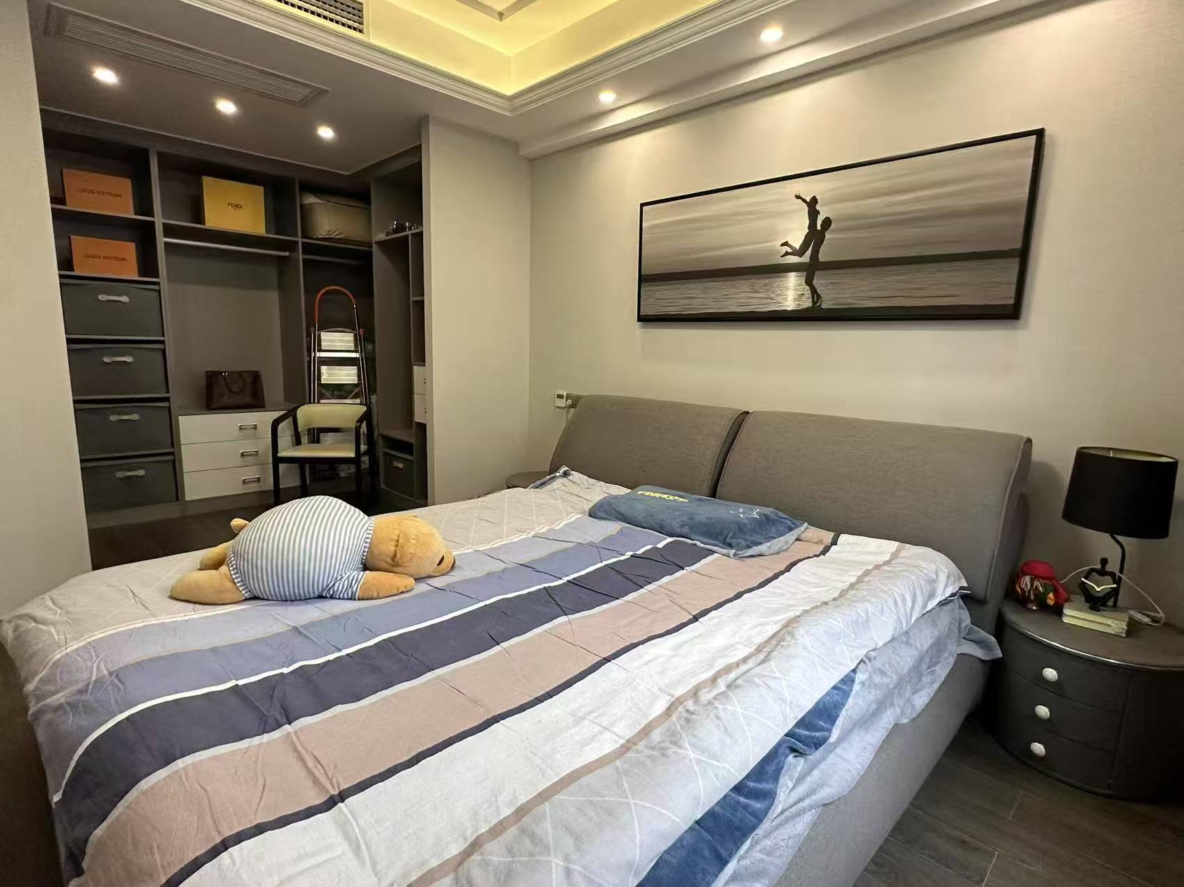 东岳新外滩 4室2厅2卫 3000.0元/月 东岳新外滩 4室2厅2卫 3000.0元/月室内图