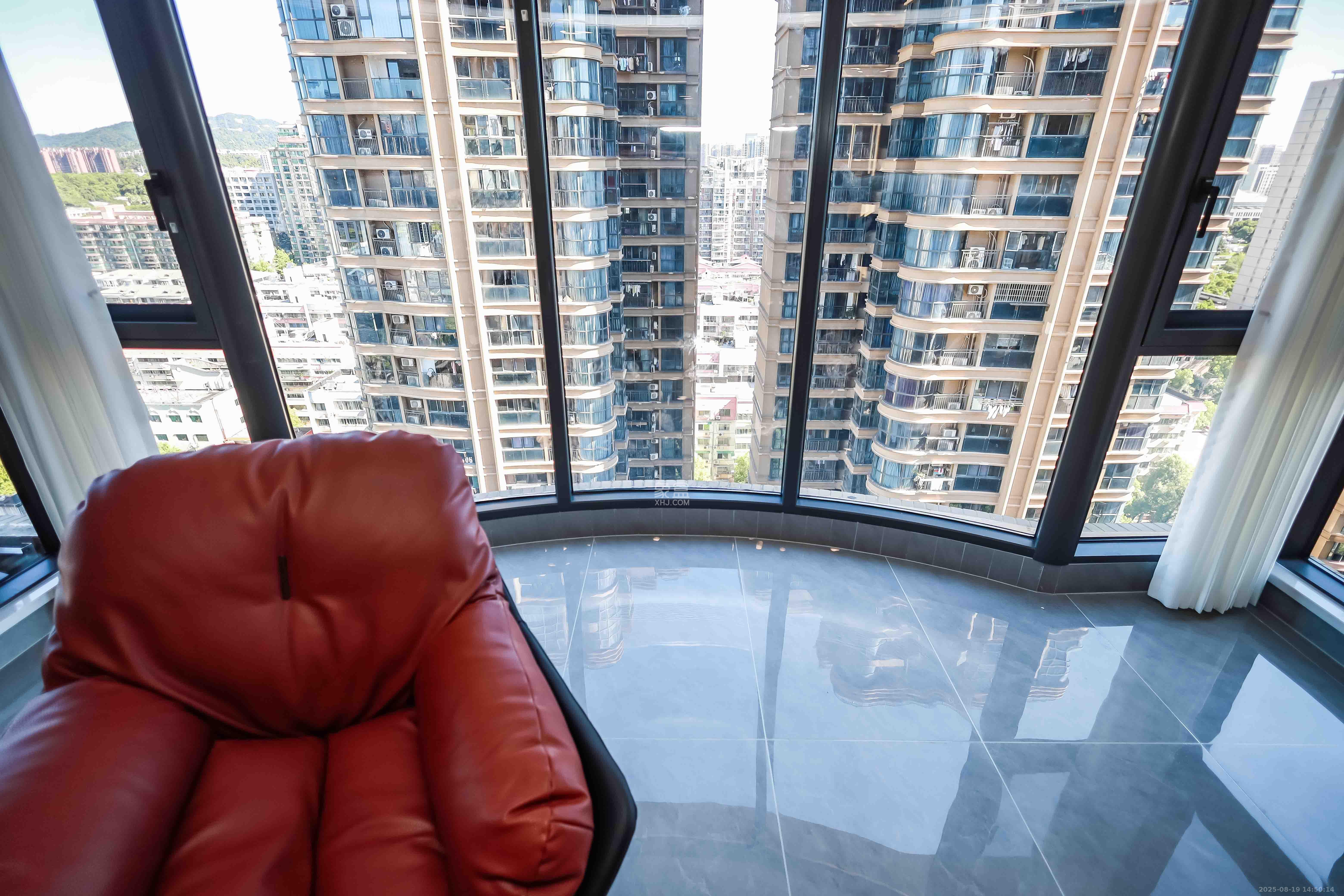 永祺西京 3室2厅1卫 168.0万 永祺西京 3室2厅1卫 168.0万阳台