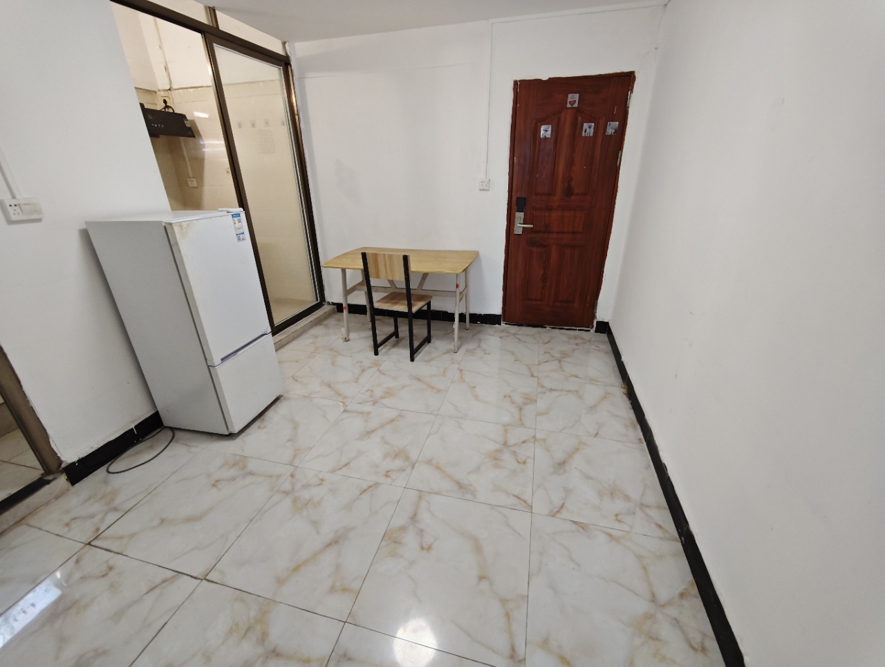 马坡小区 1室1厅1卫 1200.0元/月 马坡小区 1室1厅1卫 1200.0元/月室内图