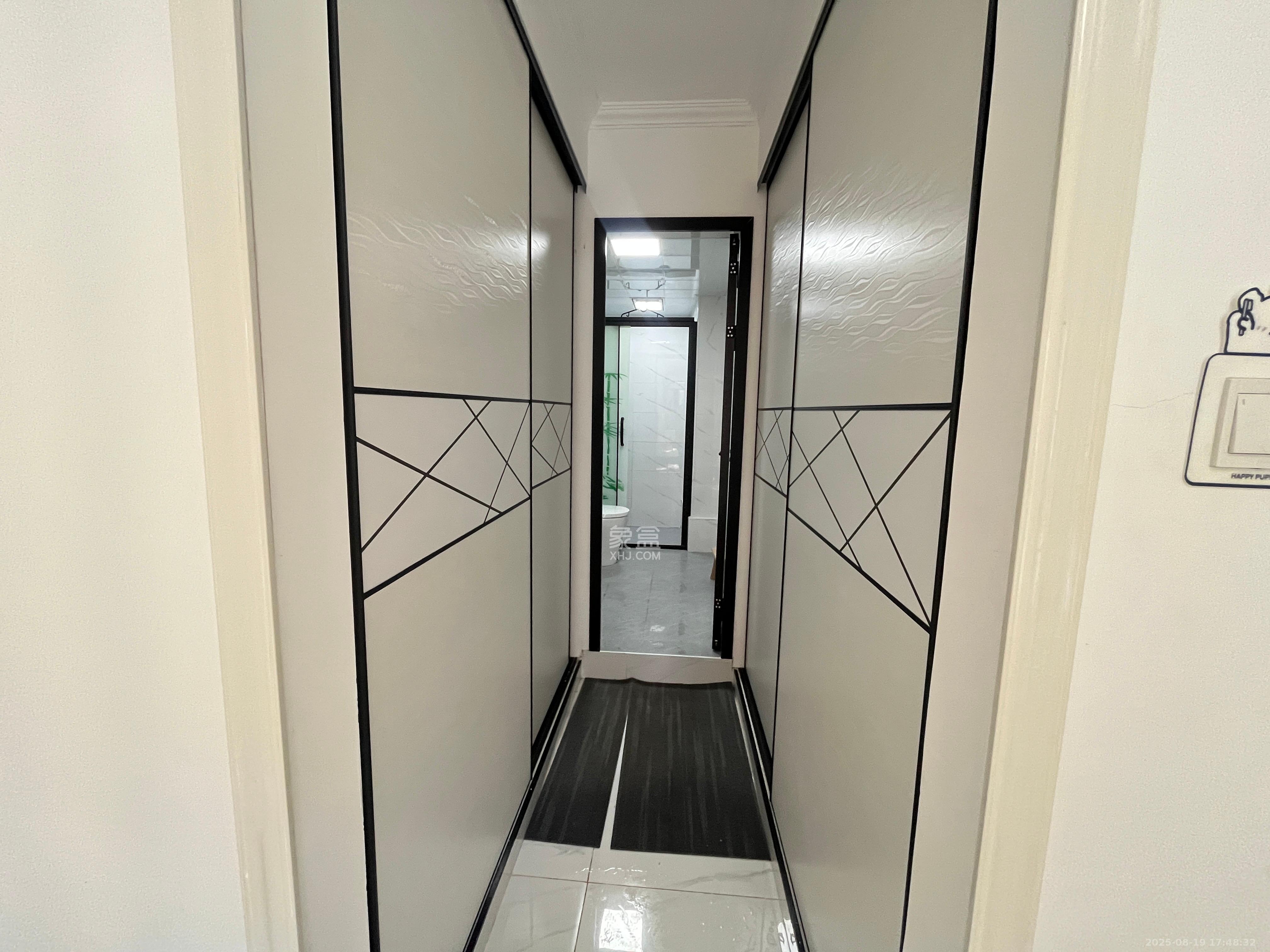 澳海谷山府 4室2厅3卫 2800.0元/月 澳海谷山府 4室2厅3卫 2800.0元/月室内图