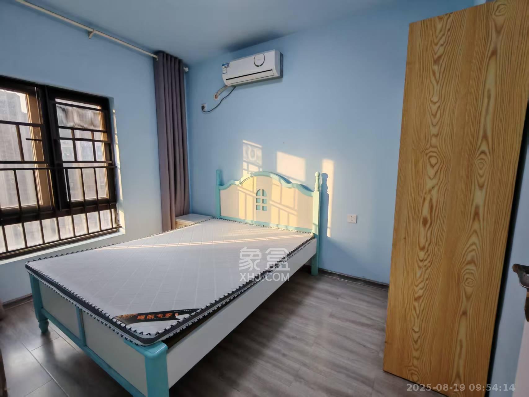 时代倾城三期  3室2厅2卫    1950.0元/月 时代倾城三期  3室2厅2卫    1950.0元/月室内图