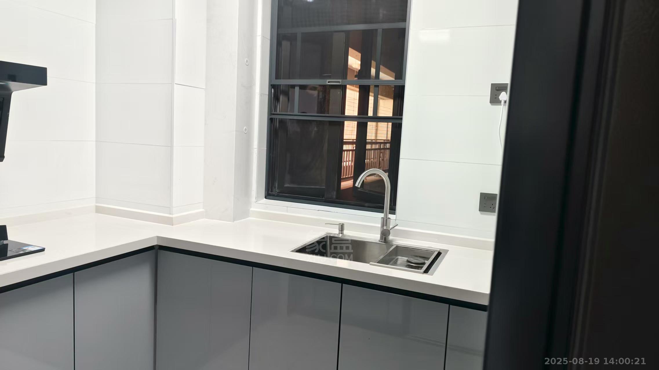 香江悦府 3室2厅1卫 2100.0元/月 香江悦府 3室2厅1卫 2100.0元/月室内图