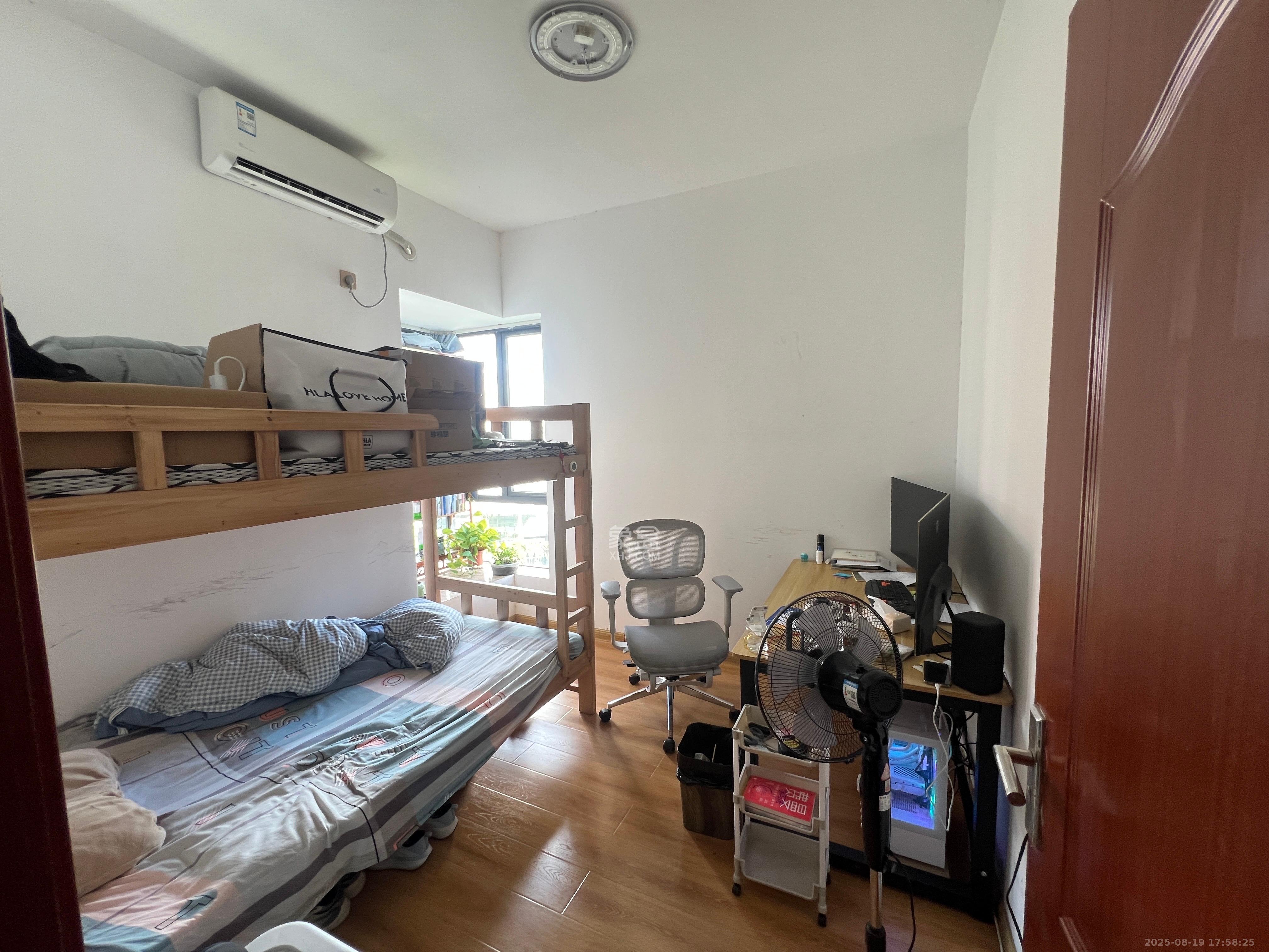 梦网景园  5室2厅2卫    5000.0元/月室内图