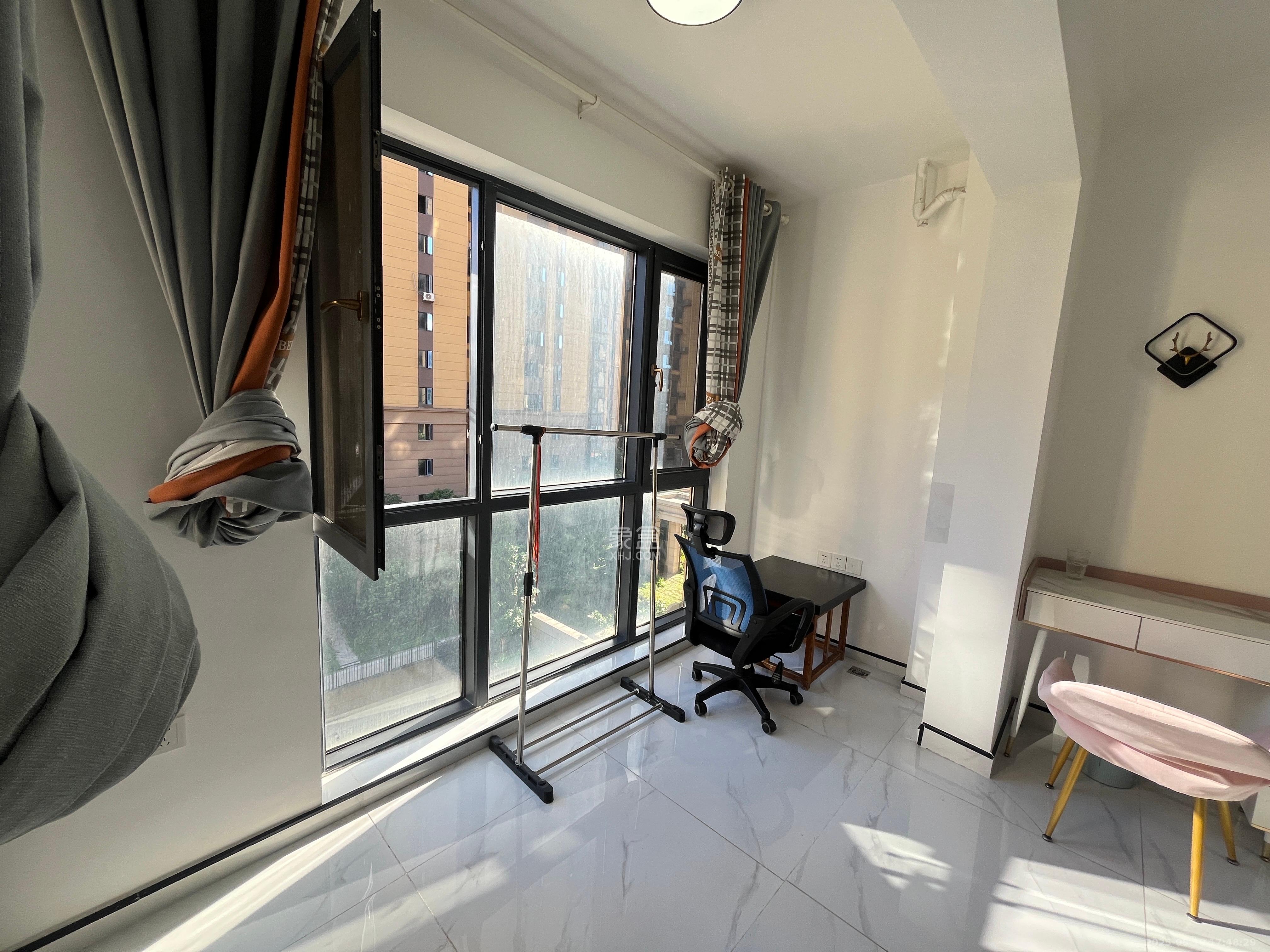 澳海谷山府 4室2厅3卫 2800.0元/月 澳海谷山府 4室2厅3卫 2800.0元/月室内图