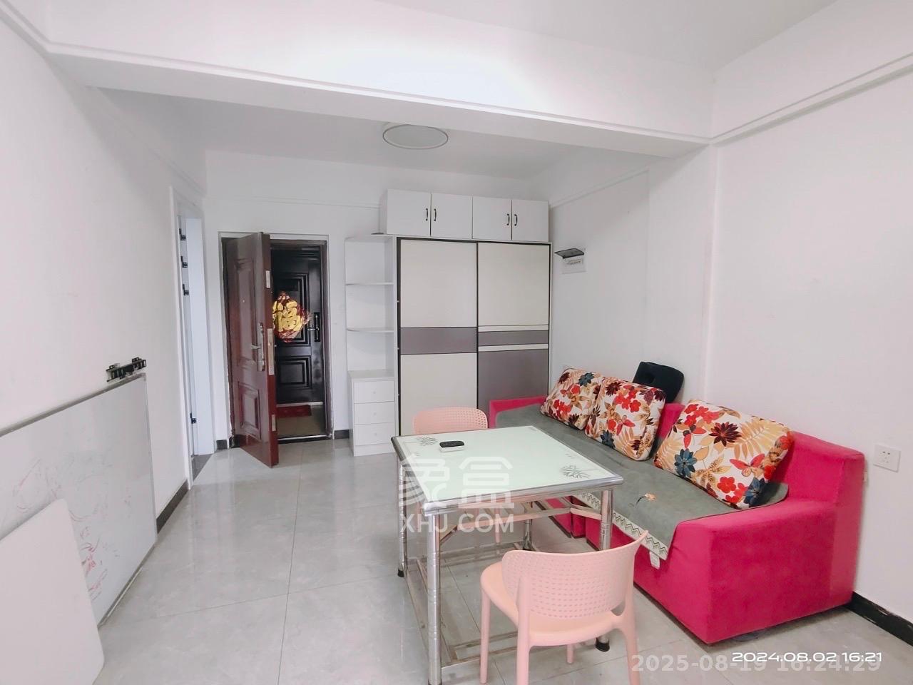 汀湘十里  1室1厅1卫    1400.0元/月 汀湘十里  1室1厅1卫    1400.0元/月