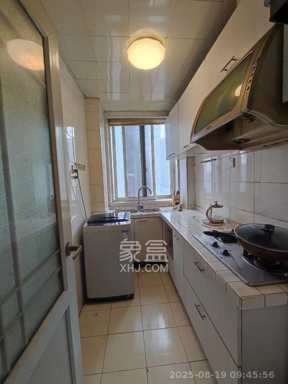 五一华府  2室2厅1卫   3200.00元/月室内图