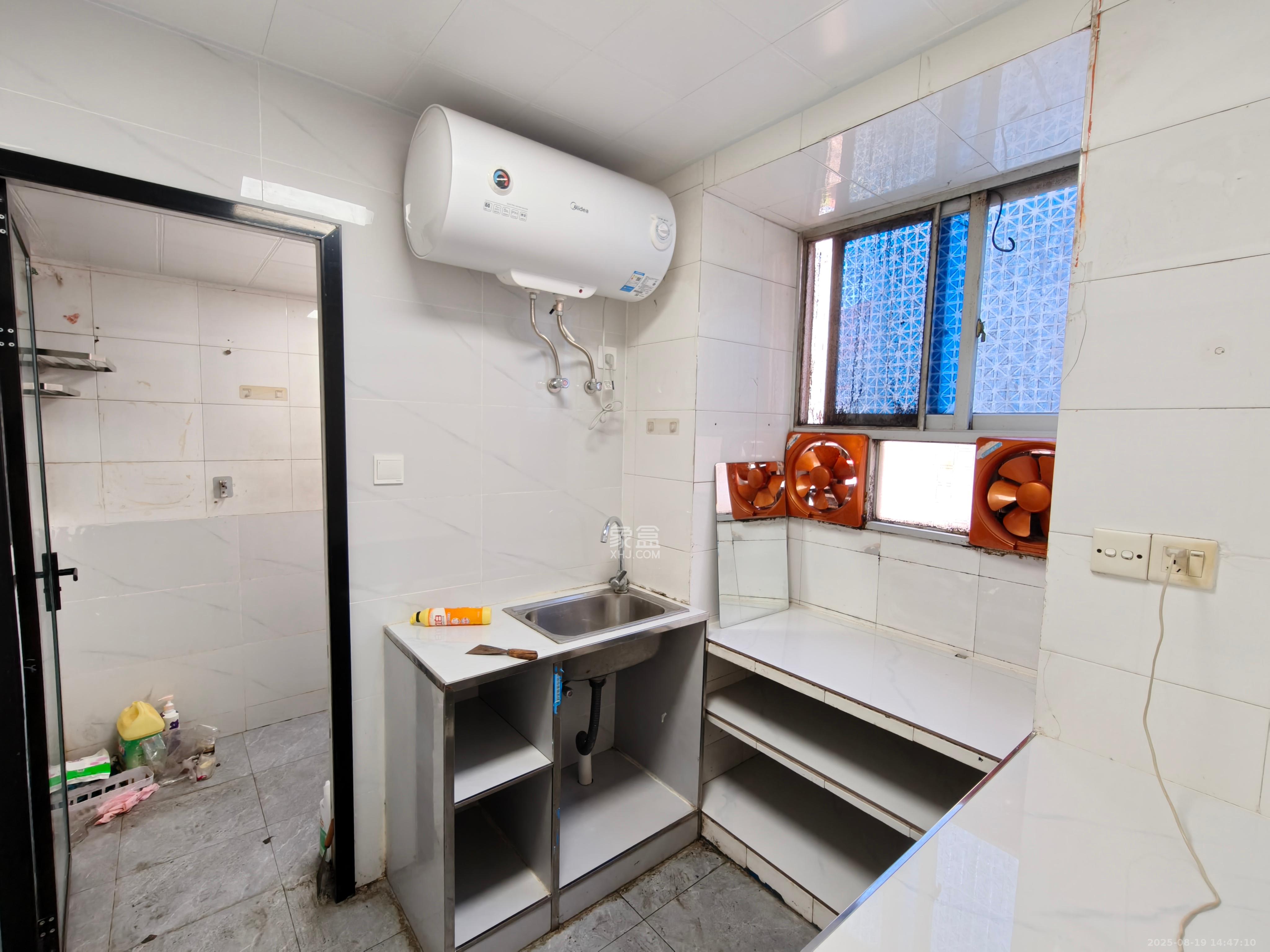 化龙池散盘 3室1厅1卫 2600.0元/月 化龙池散盘 3室1厅1卫 2600.0元/月室内图