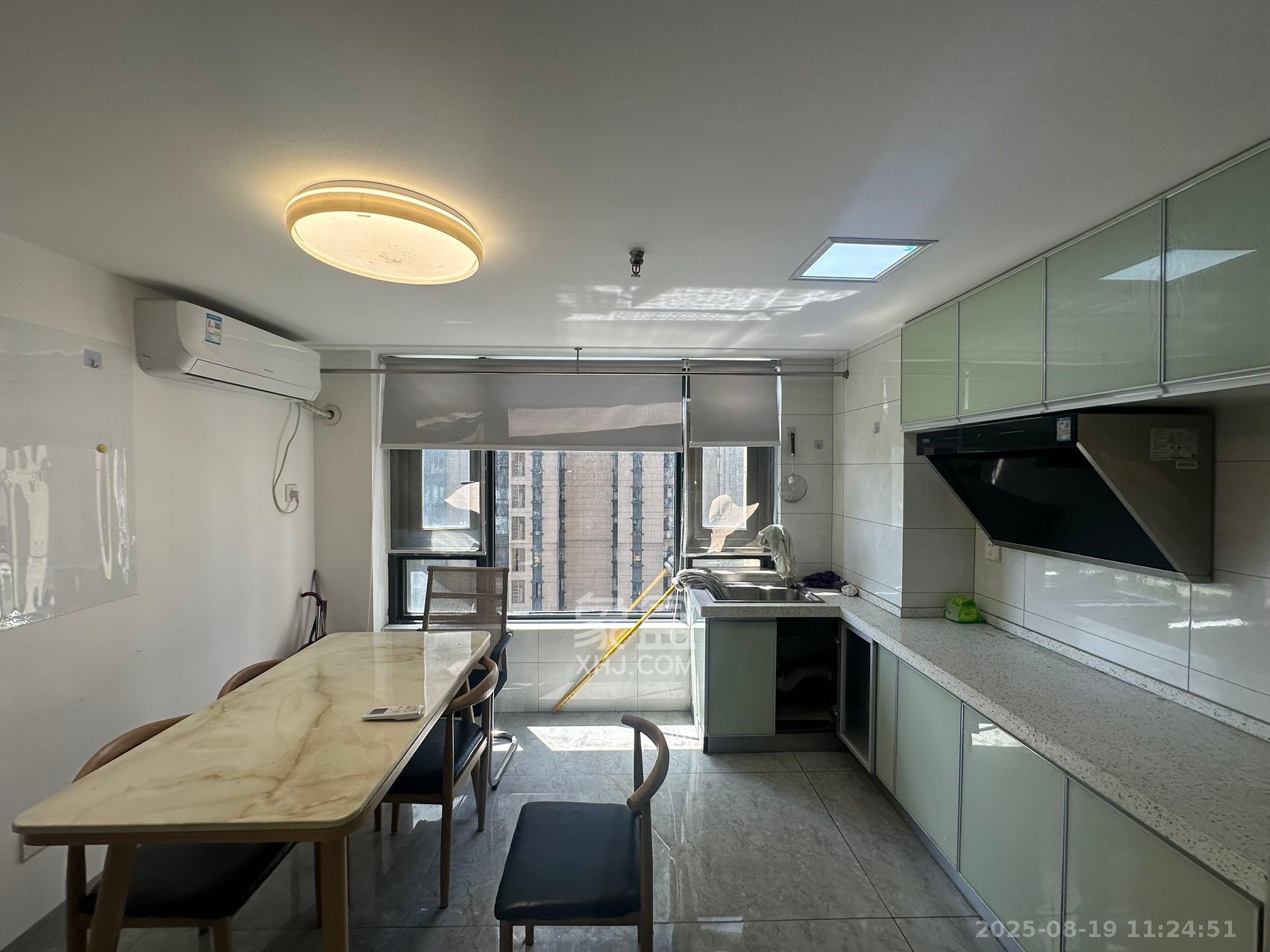 恒大御景半岛锦绣苑 2室2厅1卫 1900.0元/月 恒大御景半岛锦绣苑 2室2厅1卫 1900.0元/月室内图