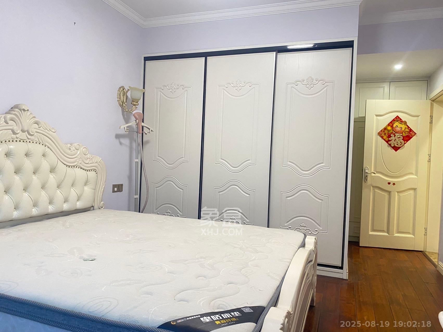 荣泰广场 1室0厅0卫 3000.0元/月 荣泰广场 1室0厅0卫 3000.0元/月室内图