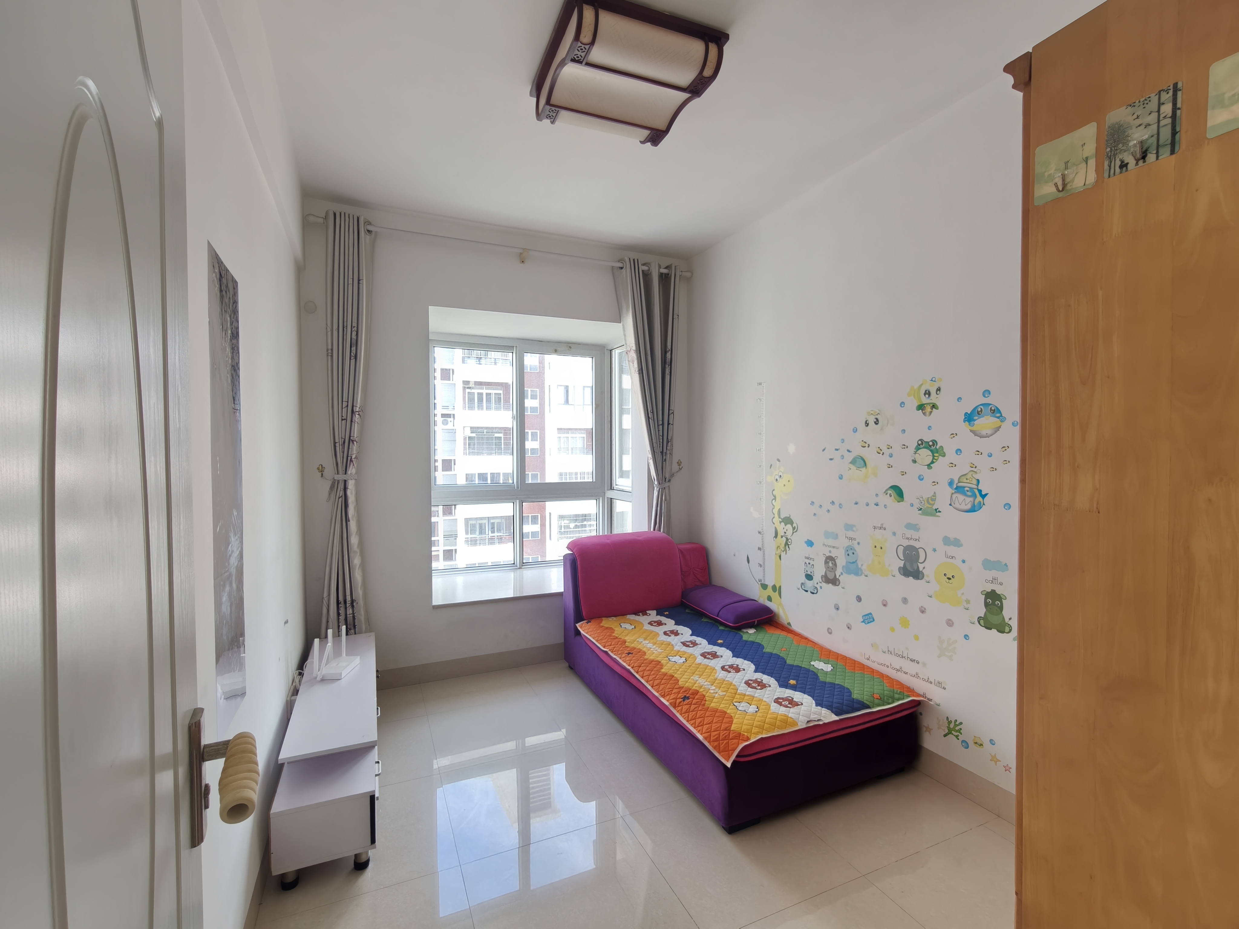 维多利亚花园 3室2厅2卫 3000.0元/月 维多利亚花园 3室2厅2卫 3000.0元/月室内图