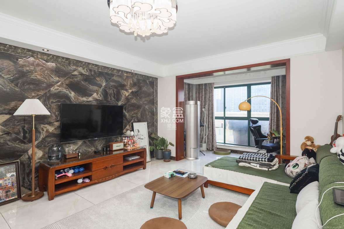 桔洲新苑(桔洲印象) 3室2厅1卫 79.8万 桔洲新苑(桔洲印象) 3室2厅1卫 79.8万客厅