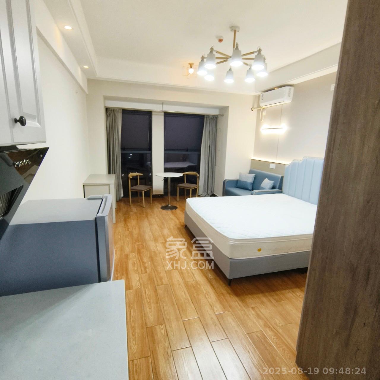 五峰国际  1室1厅1卫    1500.0元/月室内图