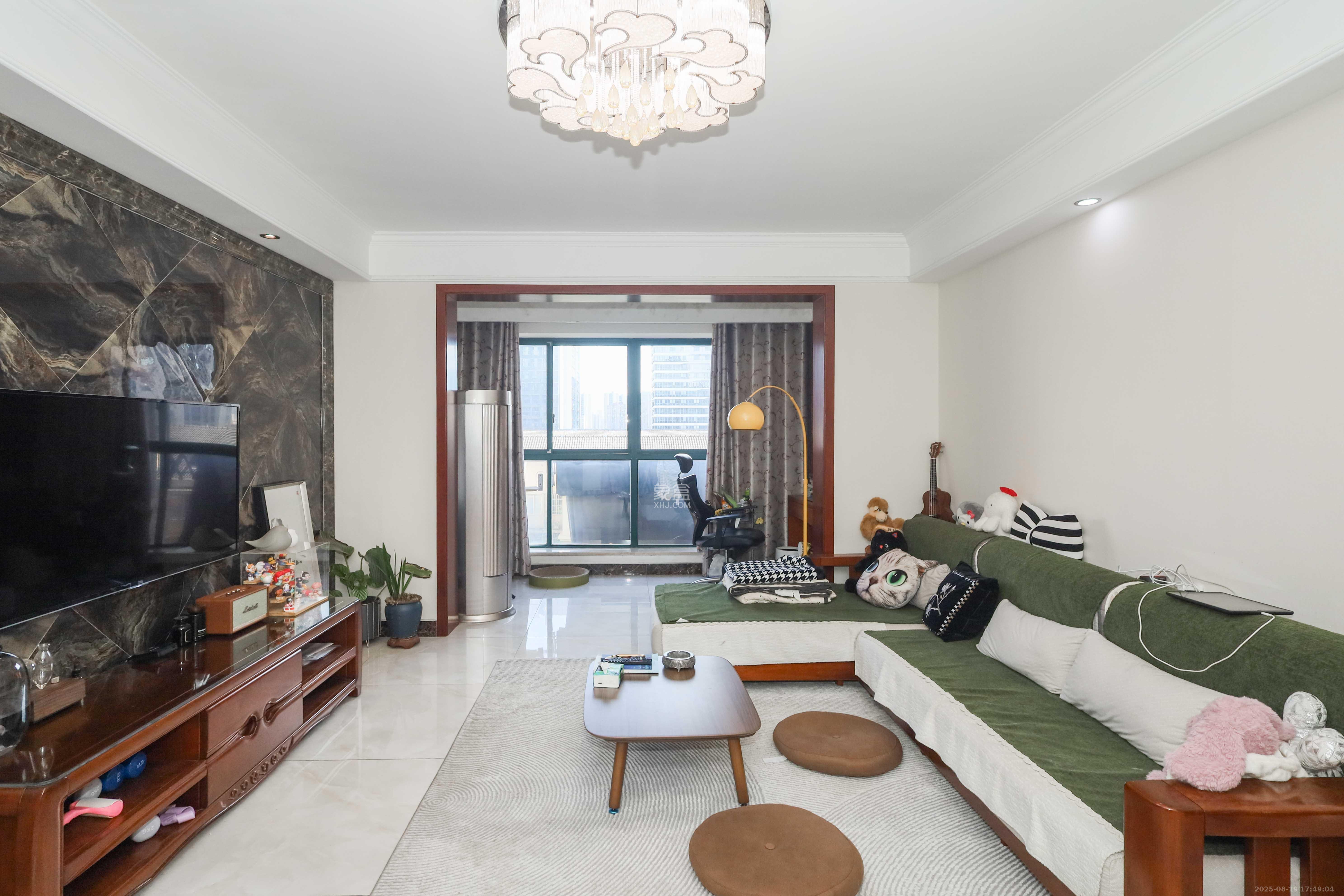 桔洲新苑(桔洲印象) 3室2厅1卫 79.8万 桔洲新苑(桔洲印象) 3室2厅1卫 79.8万客厅