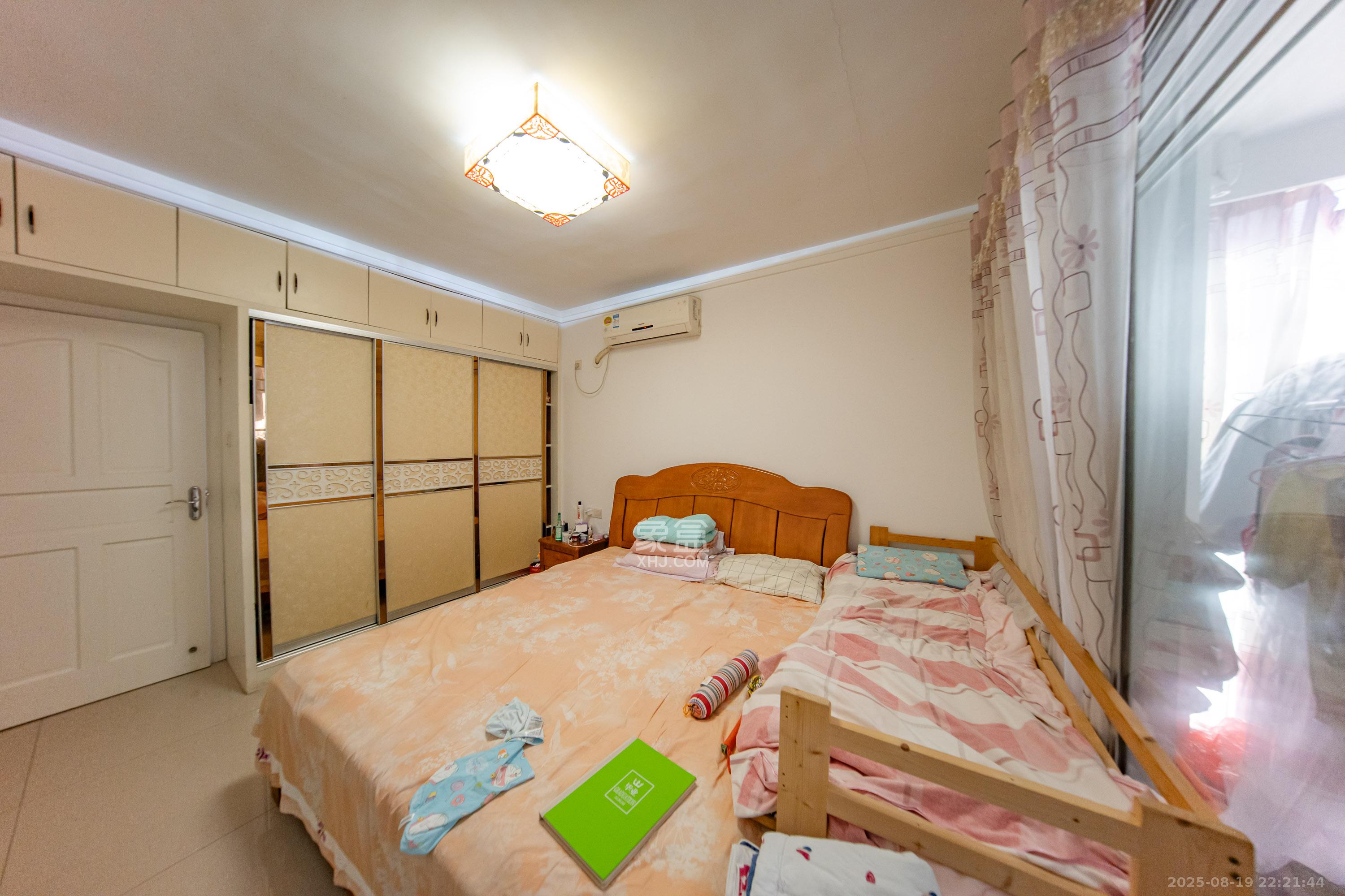 枫华府第 1室2厅1卫 46.0万 枫华府第 1室2厅1卫 46.0万卧室