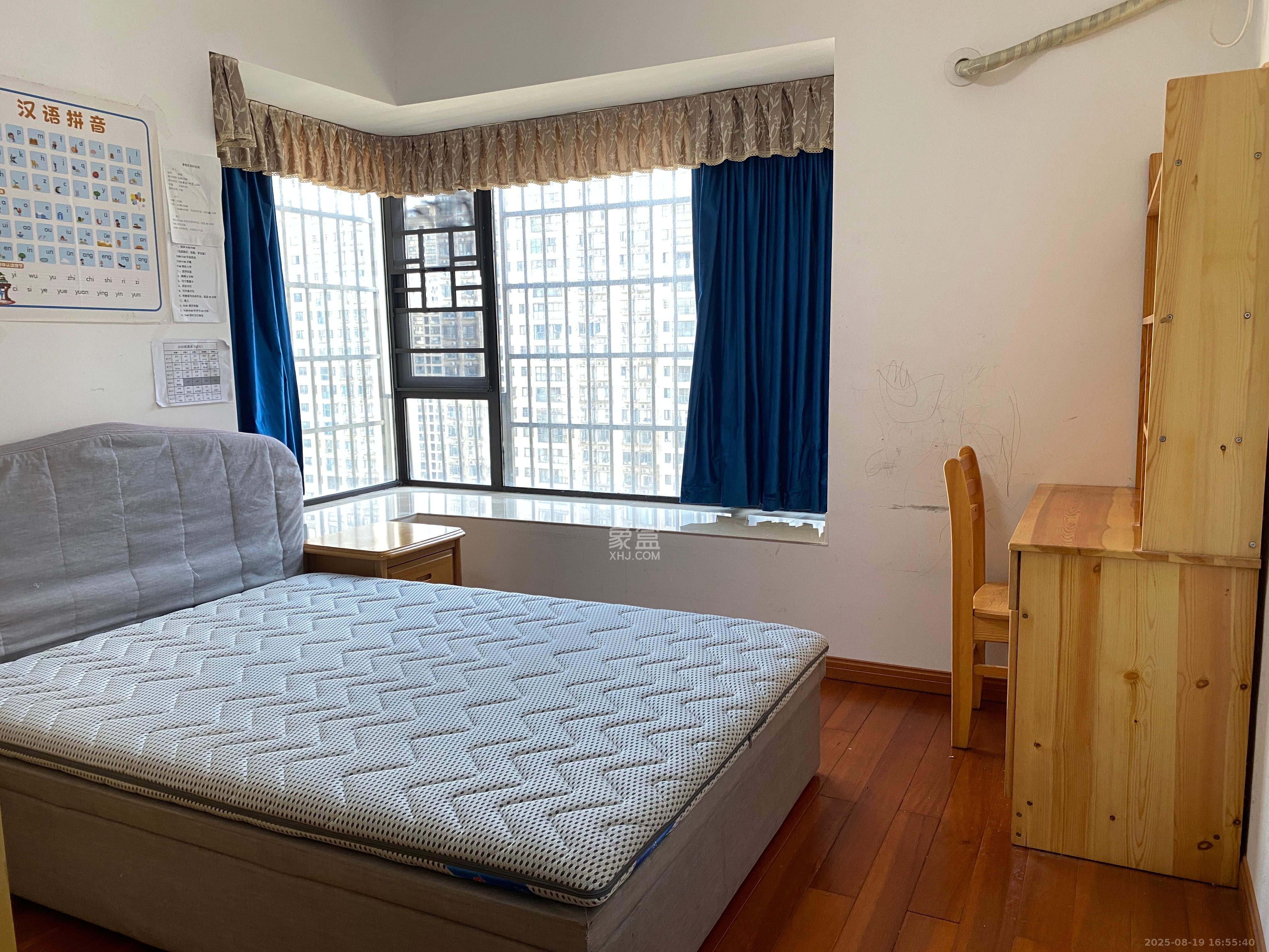 钰龙天下二期（钰龙佳园）  3室2厅1卫    2200.0元/月室内图