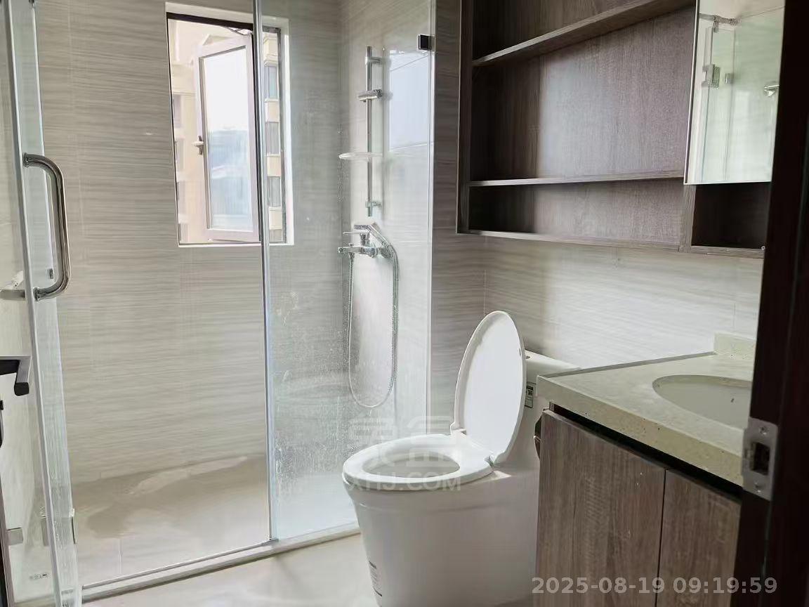 美的翰城  4室2厅2卫   1800.00元/月室内图