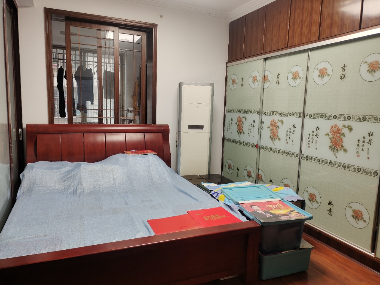 娄建生活小区  3室2厅2卫    49.8万 娄建生活小区  3室2厅2卫    49.8万卧室